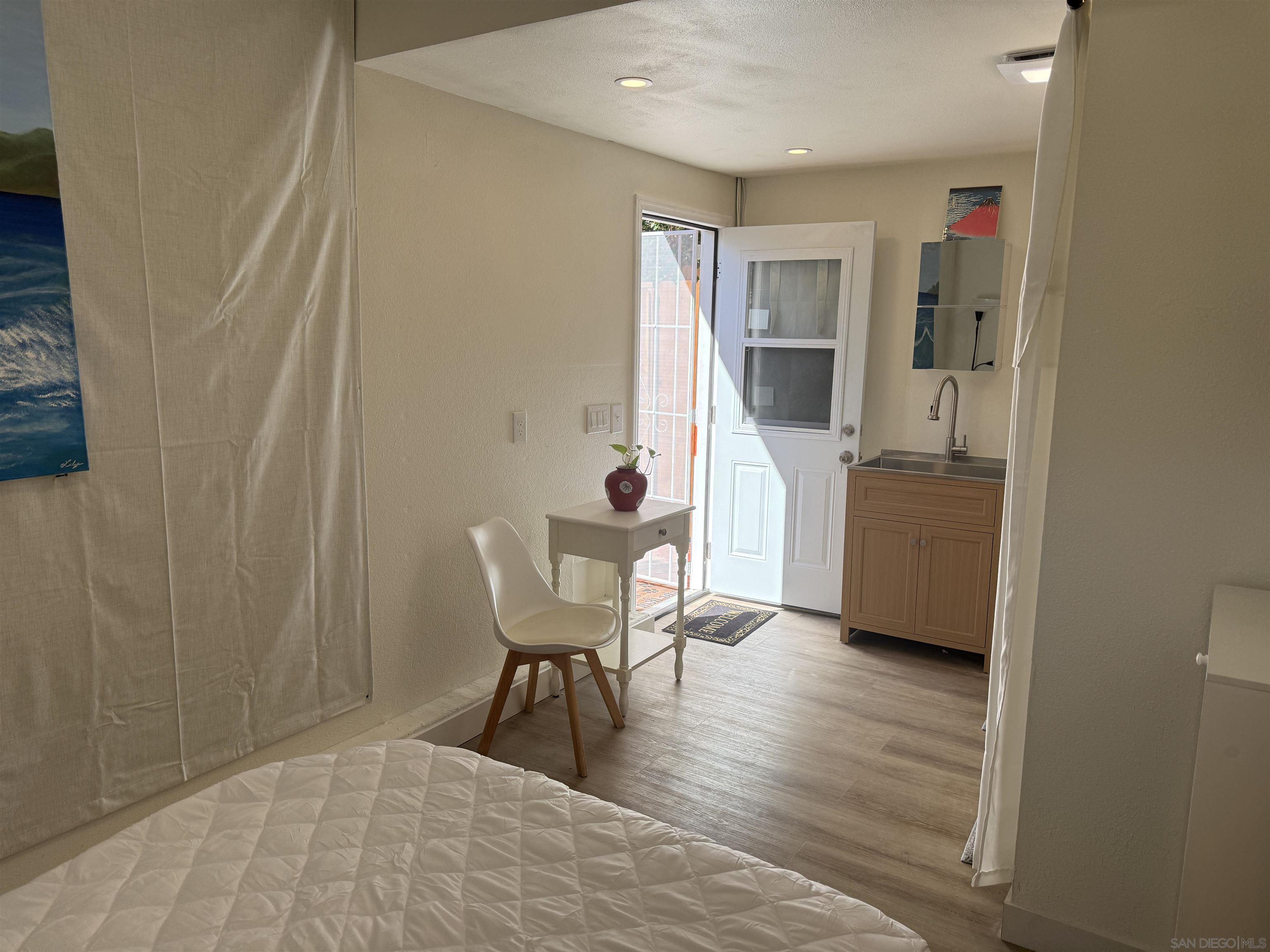 Detail Gallery Image 21 of 23 For 4864  Riding Ridge, San Diego,  CA 92130 - 0 Beds | 1 Baths