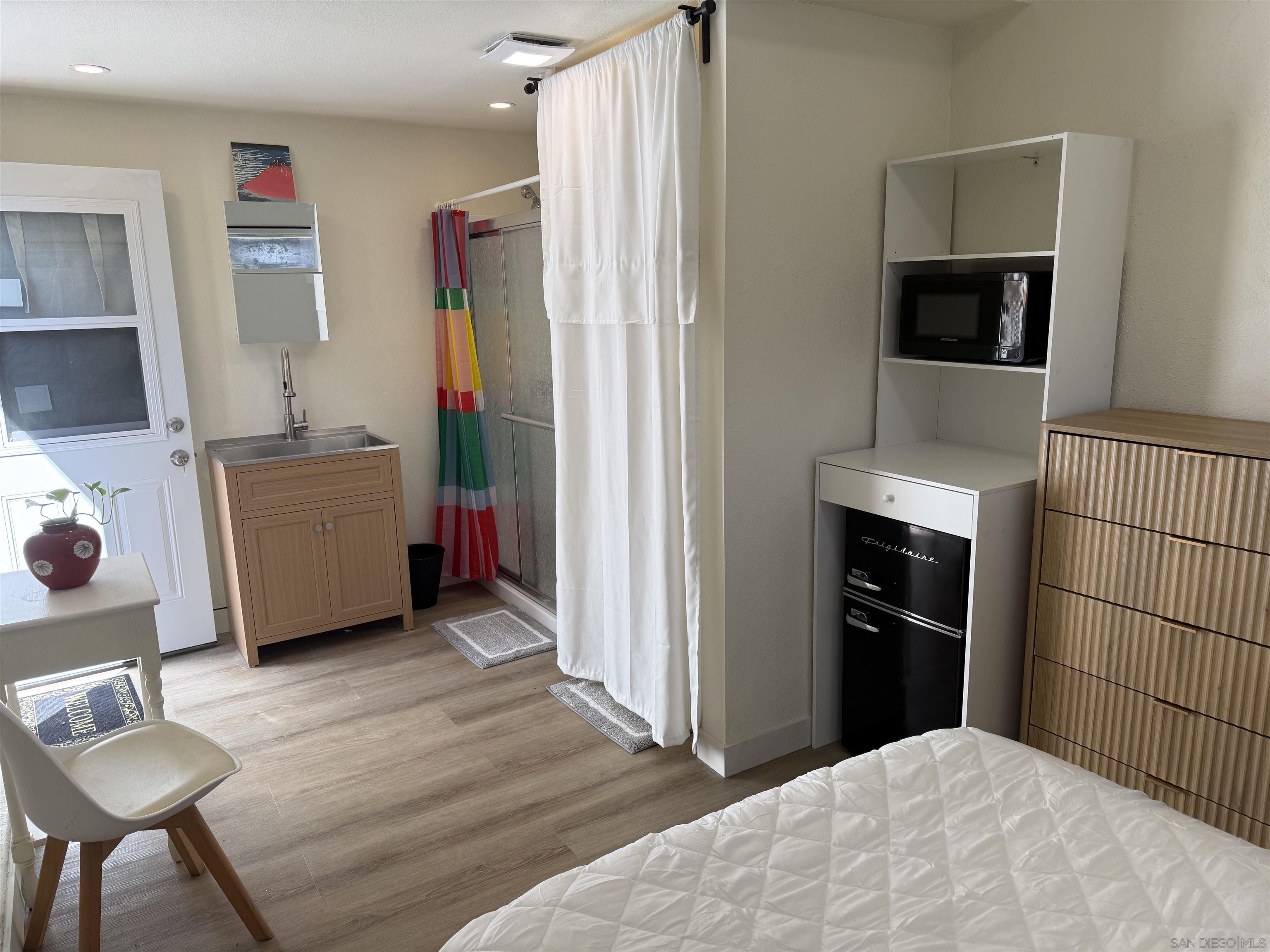 Detail Gallery Image 7 of 31 For 4864  Riding Ridge, San Diego,  CA 92130 - 0 Beds | 1 Baths