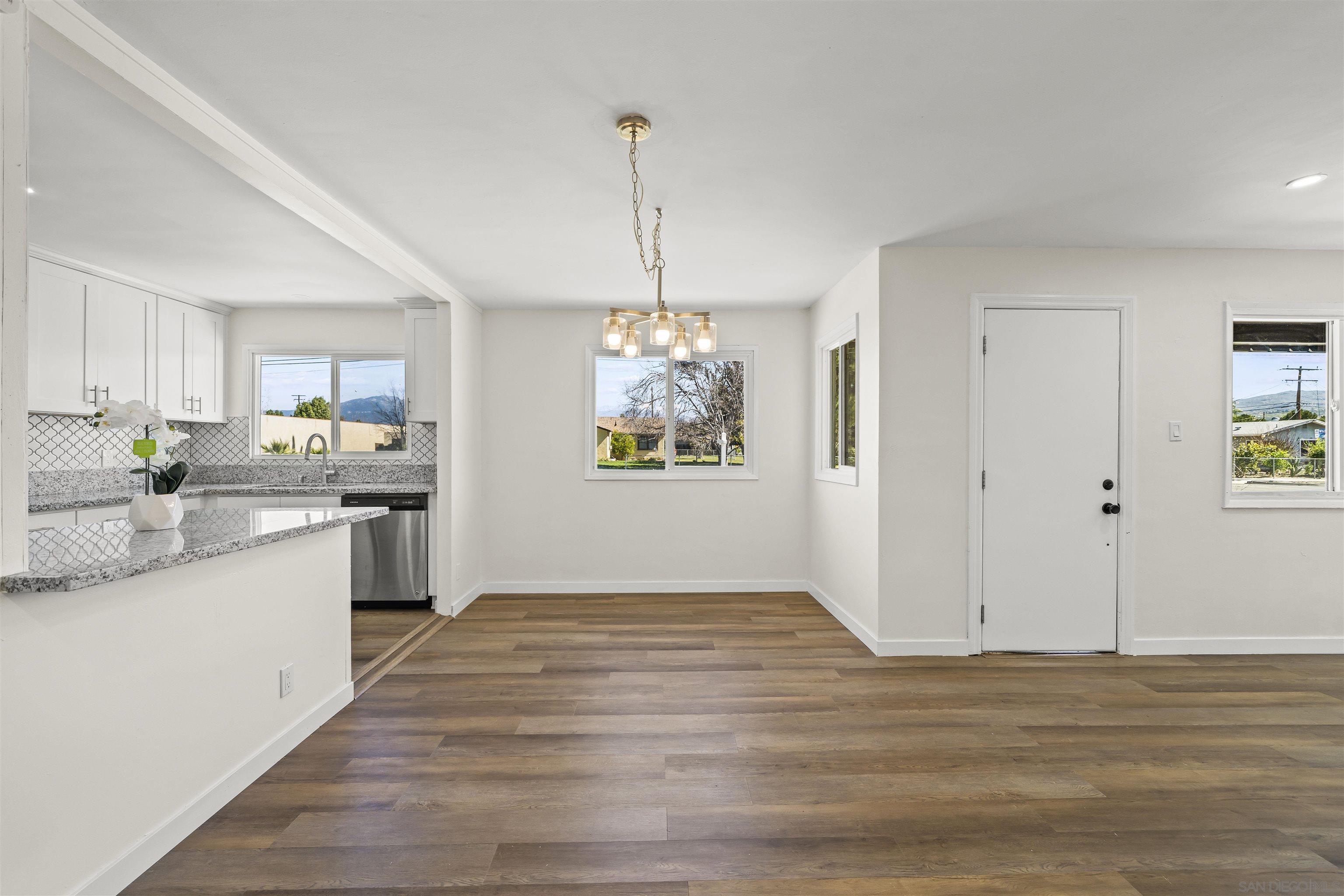 Detail Gallery Image 14 of 35 For 695 S Santa Fe S, Hemet,  CA 92543 - 4 Beds | 2 Baths