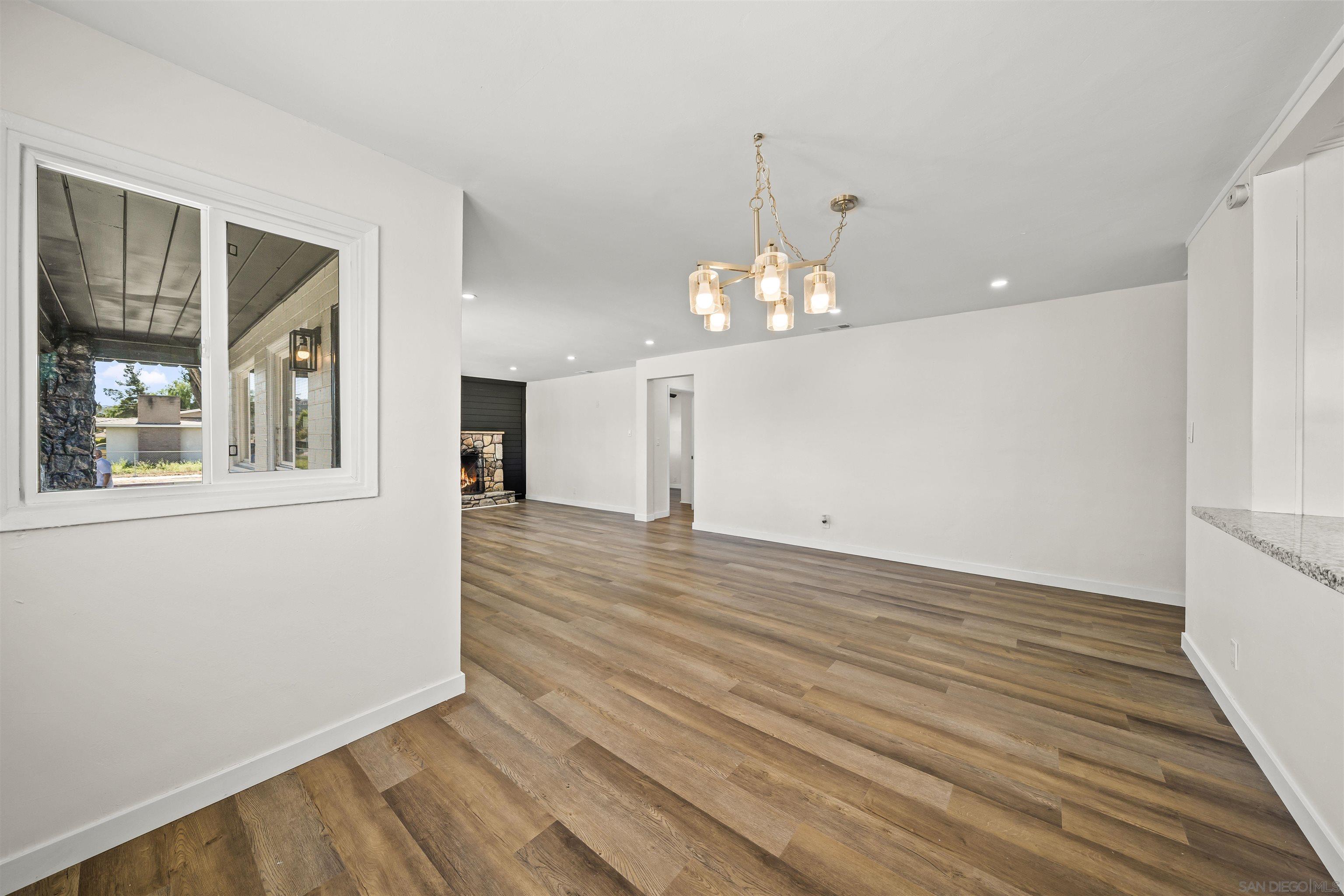 Detail Gallery Image 17 of 35 For 695 S Santa Fe S, Hemet,  CA 92543 - 4 Beds | 2 Baths