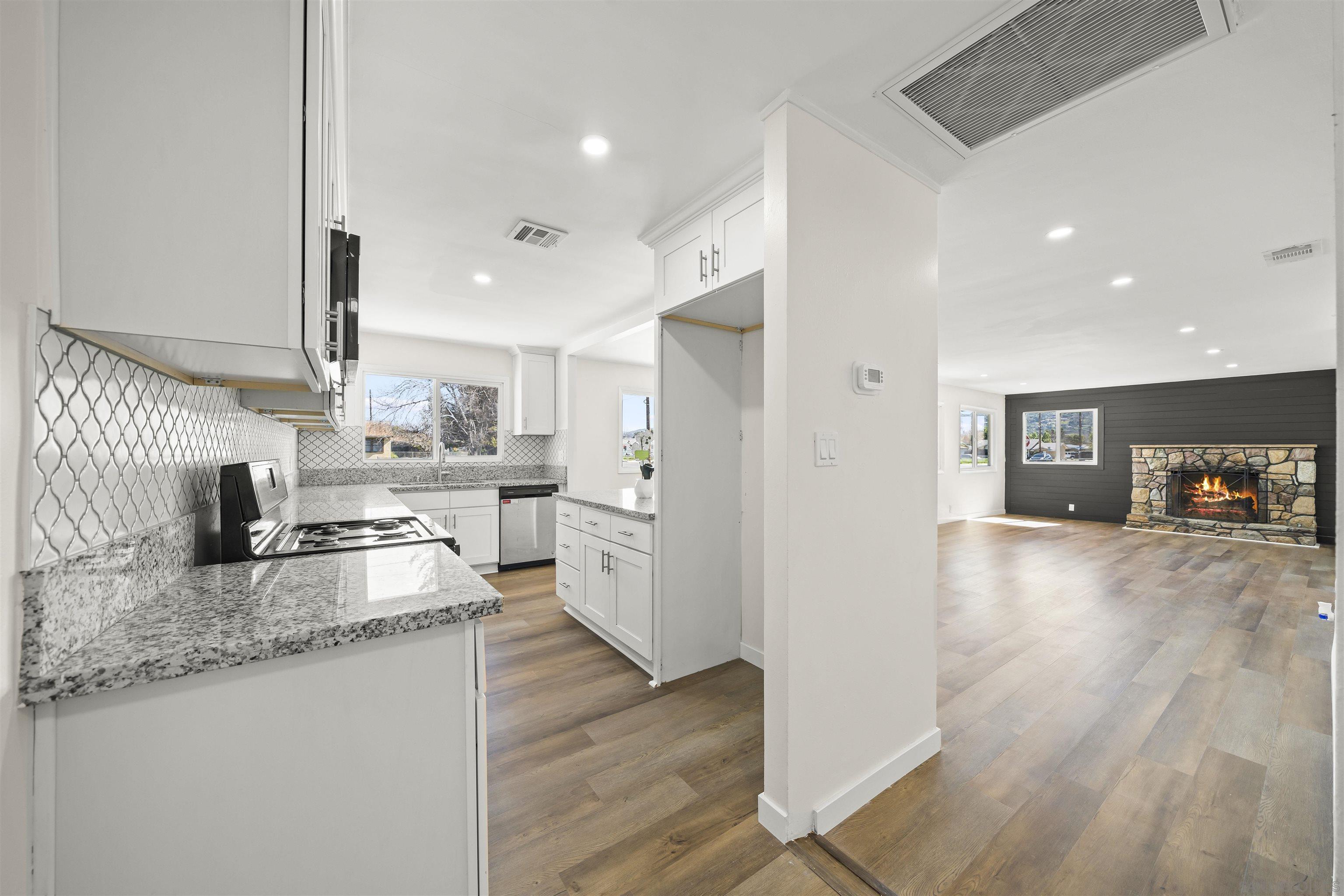 Detail Gallery Image 20 of 35 For 695 S Santa Fe S, Hemet,  CA 92543 - 4 Beds | 2 Baths