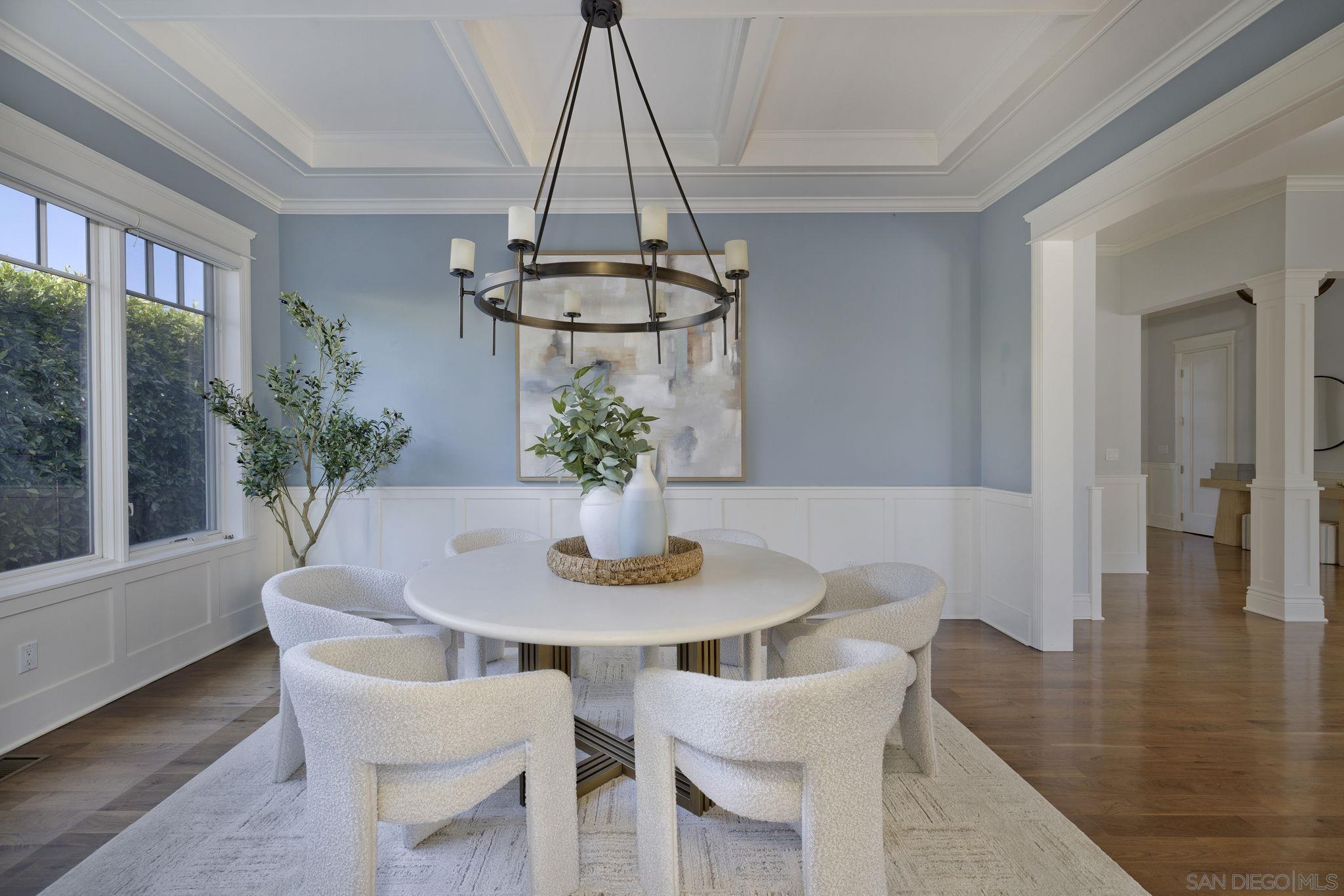 Detail Gallery Image 12 of 37 For 740  Coronado Ave, Coronado,  CA 92118 - 5 Beds | 4/1 Baths