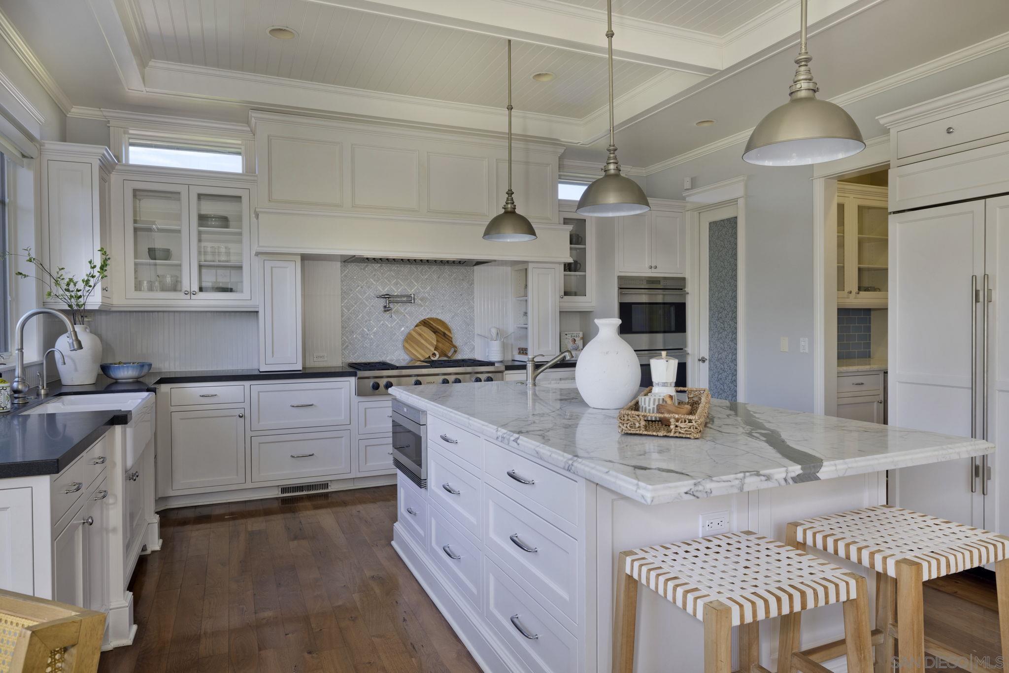 Detail Gallery Image 15 of 37 For 740  Coronado Ave, Coronado,  CA 92118 - 5 Beds | 4/1 Baths