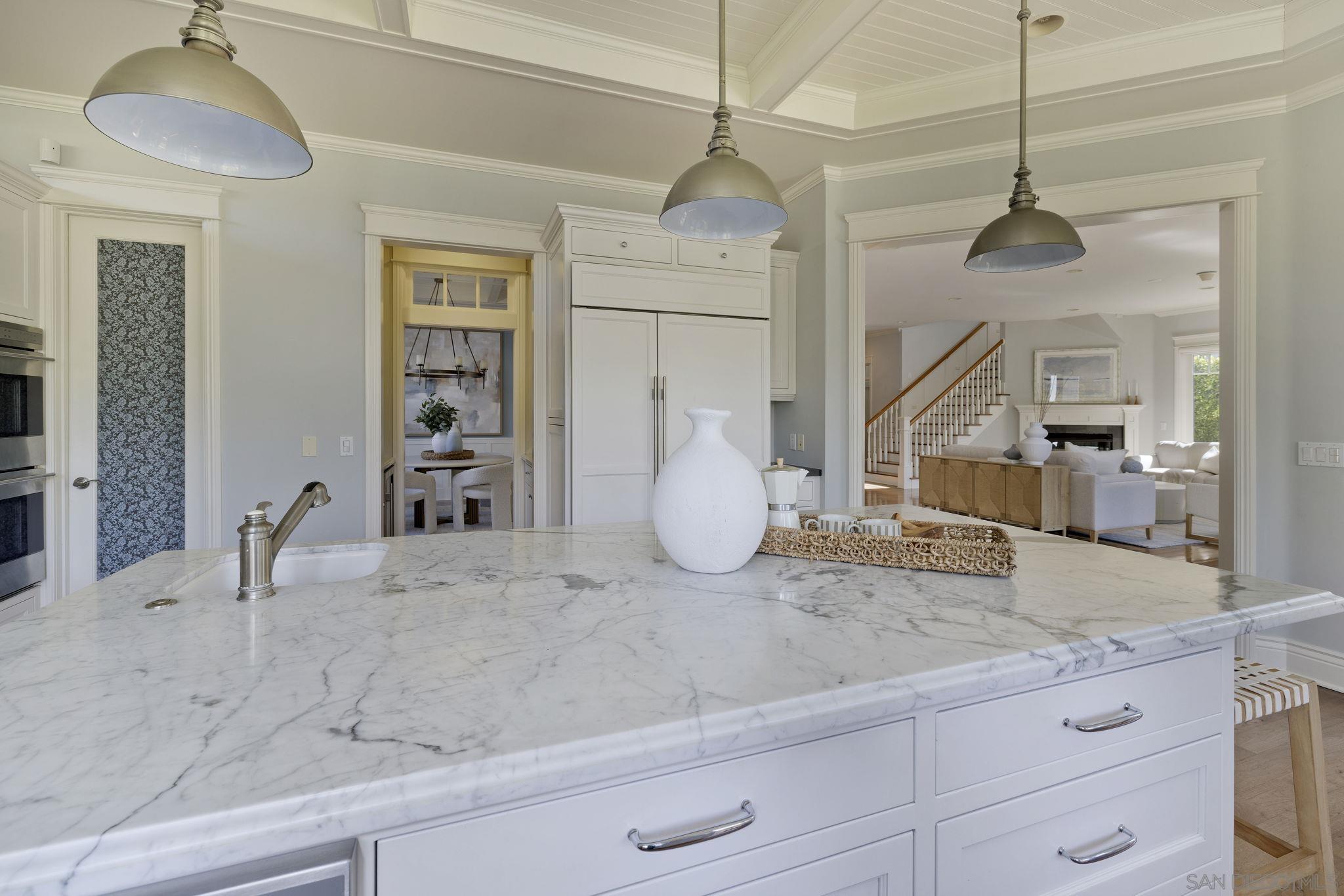 Detail Gallery Image 16 of 37 For 740  Coronado Ave, Coronado,  CA 92118 - 5 Beds | 4/1 Baths