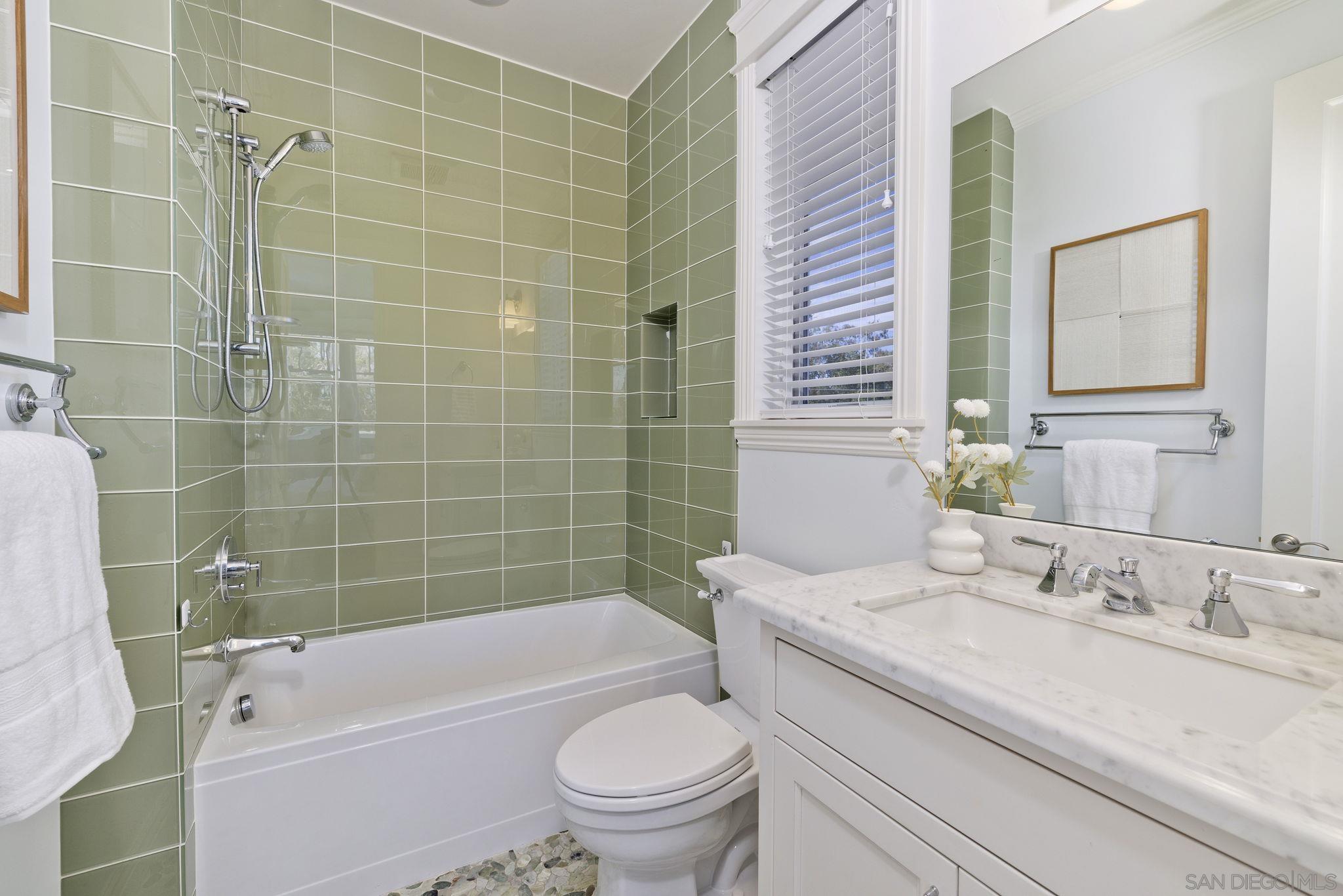 Detail Gallery Image 23 of 37 For 740  Coronado Ave, Coronado,  CA 92118 - 5 Beds | 4/1 Baths