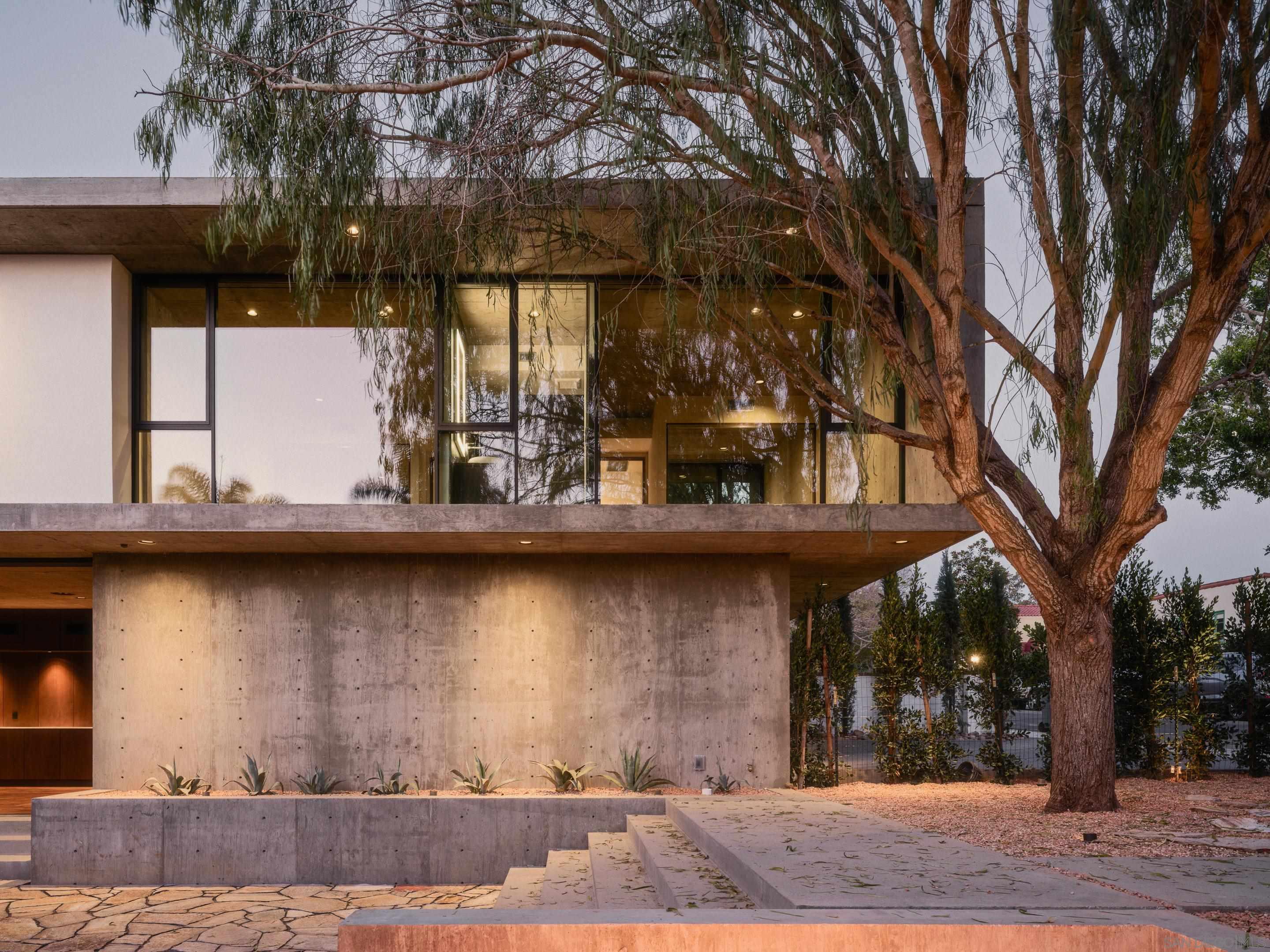 Detail Gallery Image 12 of 16 For 4420  Arista Dr, San Diego,  CA 92103 - 4 Beds | 4/1 Baths