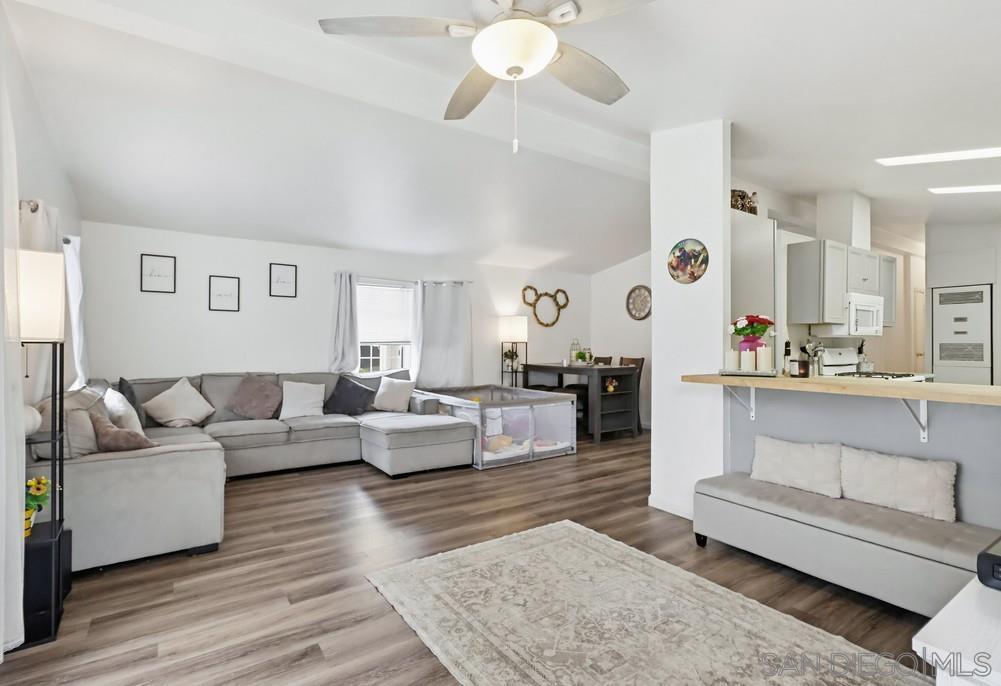 Detail Gallery Image 2 of 40 For 7908  Rancho Fanita Dr  Spc 17,  Santee,  CA 92071 - 3 Beds | 2 Baths