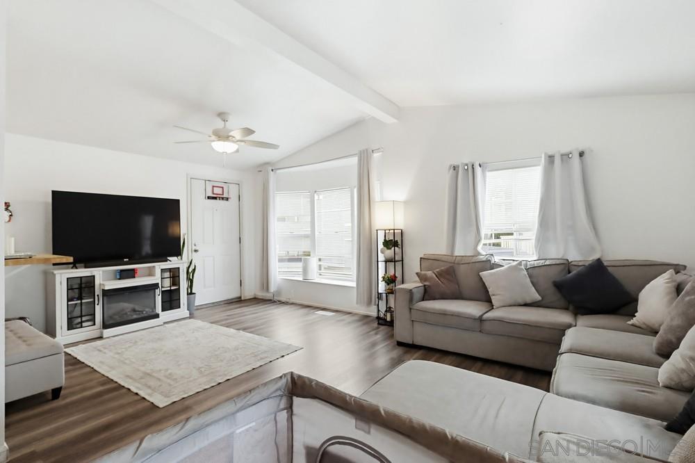 Detail Gallery Image 5 of 40 For 7908  Rancho Fanita Dr  Spc 17,  Santee,  CA 92071 - 3 Beds | 2 Baths