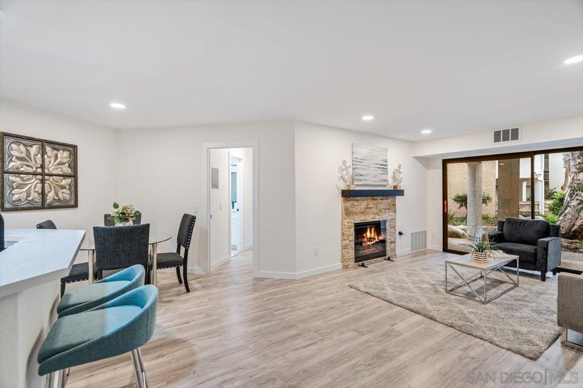 Detail Gallery Image 2 of 43 For 9745  Mesa Springs Way  #142,  San Diego,  CA 92126 - 2 Beds | 2 Baths