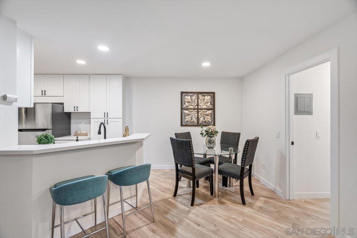 Detail Gallery Image 8 of 43 For 9745  Mesa Springs Way  #142,  San Diego,  CA 92126 - 2 Beds | 2 Baths