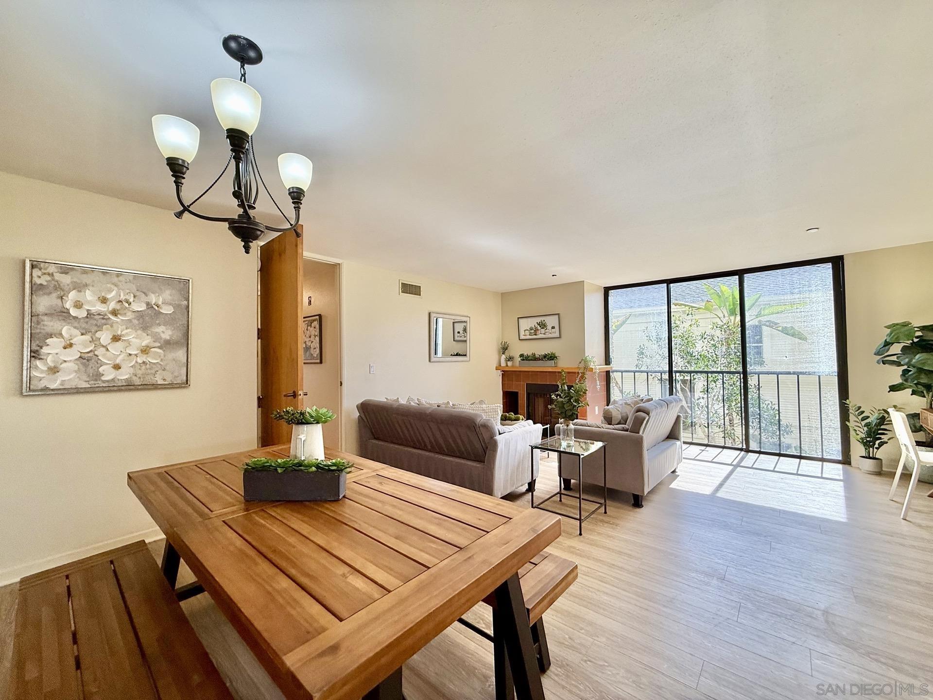 Detail Gallery Image 12 of 49 For 4082  Albatross St  #7,  San Diego,  CA 92103 - 2 Beds | 2 Baths