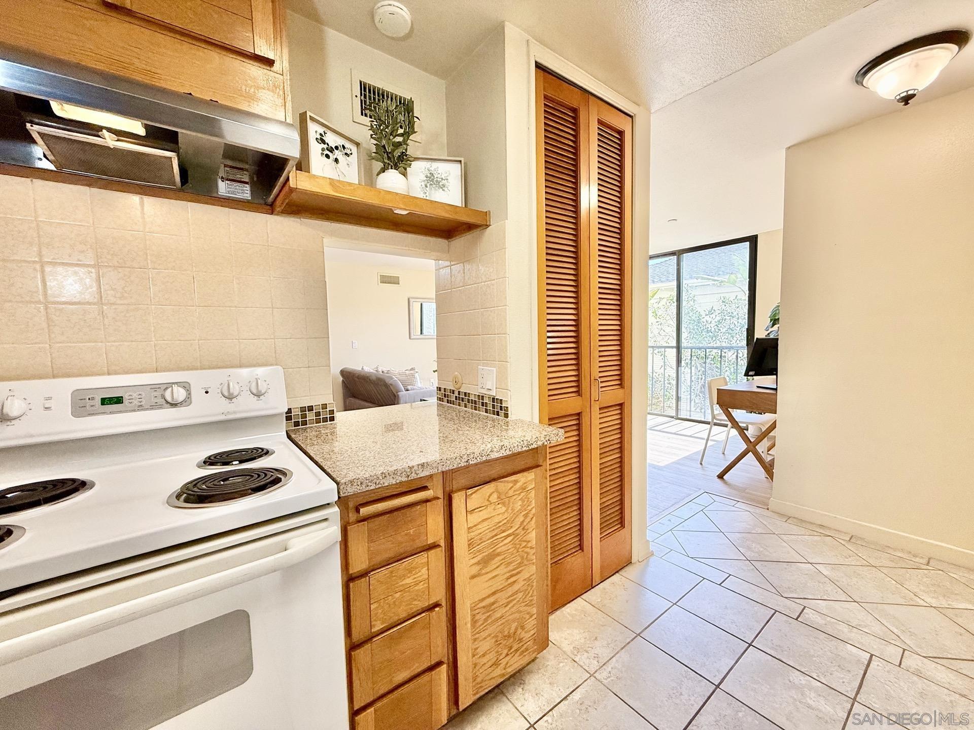 Detail Gallery Image 20 of 49 For 4082  Albatross St  #7,  San Diego,  CA 92103 - 2 Beds | 2 Baths