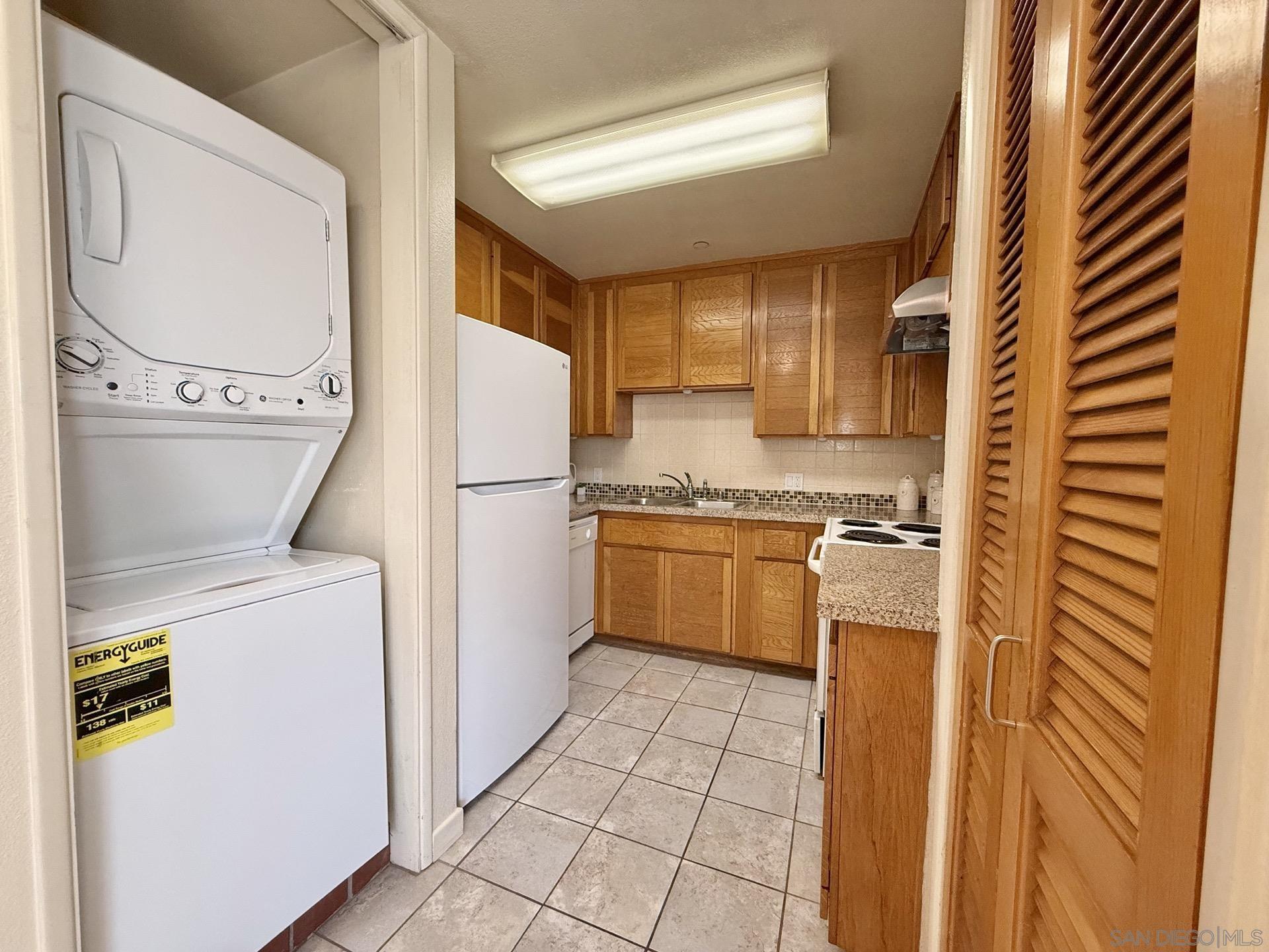 Detail Gallery Image 22 of 49 For 4082  Albatross St  #7,  San Diego,  CA 92103 - 2 Beds | 2 Baths