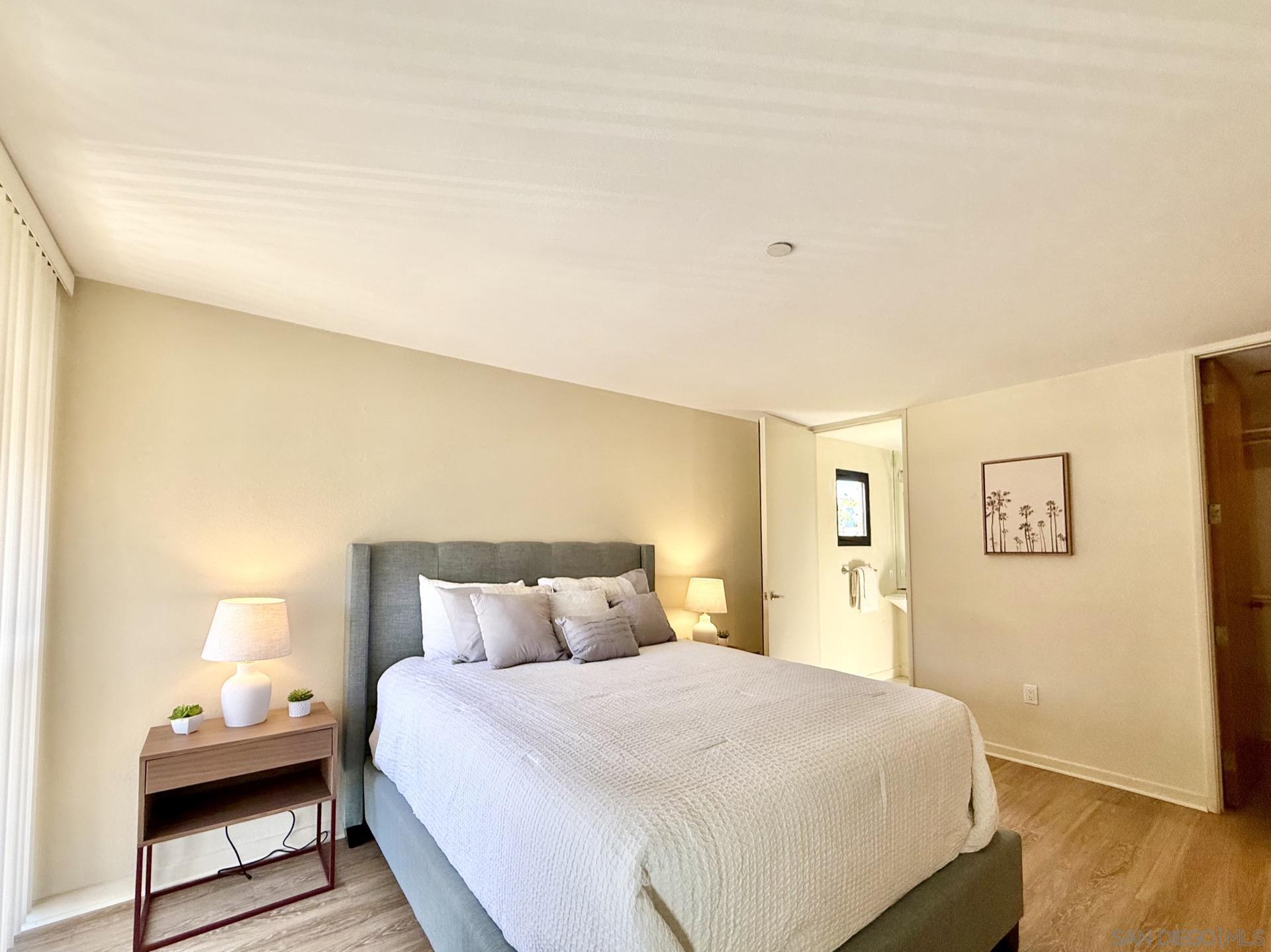 Detail Gallery Image 27 of 49 For 4082  Albatross St  #7,  San Diego,  CA 92103 - 2 Beds | 2 Baths