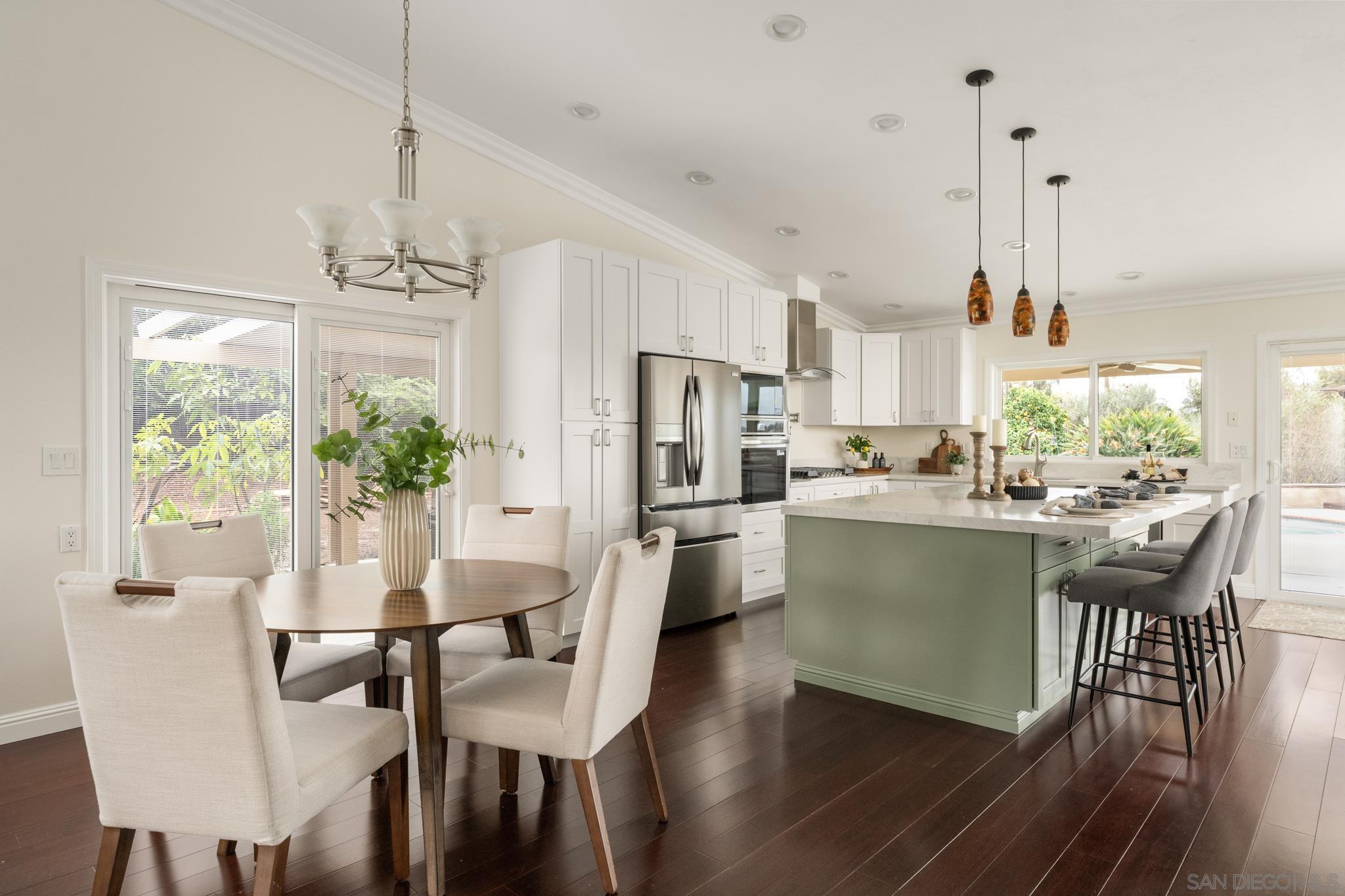 Detail Gallery Image 9 of 44 For 1975  Julianna St, El Cajon,  CA 92019 - 4 Beds | 2 Baths