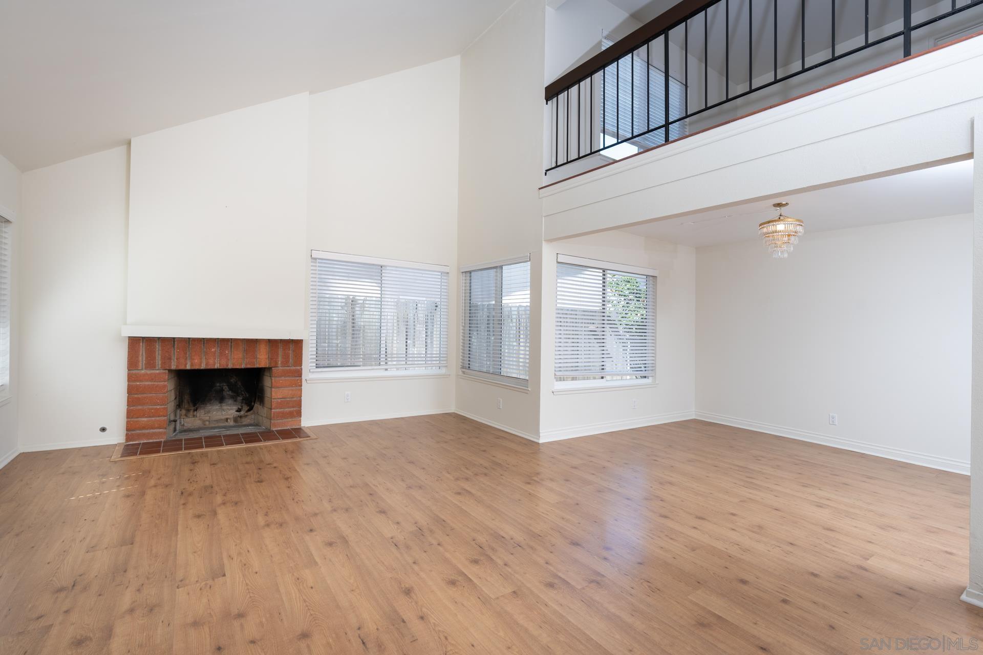 Detail Gallery Image 2 of 35 For 11368  Squamish Rd, San Diego,  CA 92126 - 4 Beds | 3 Baths