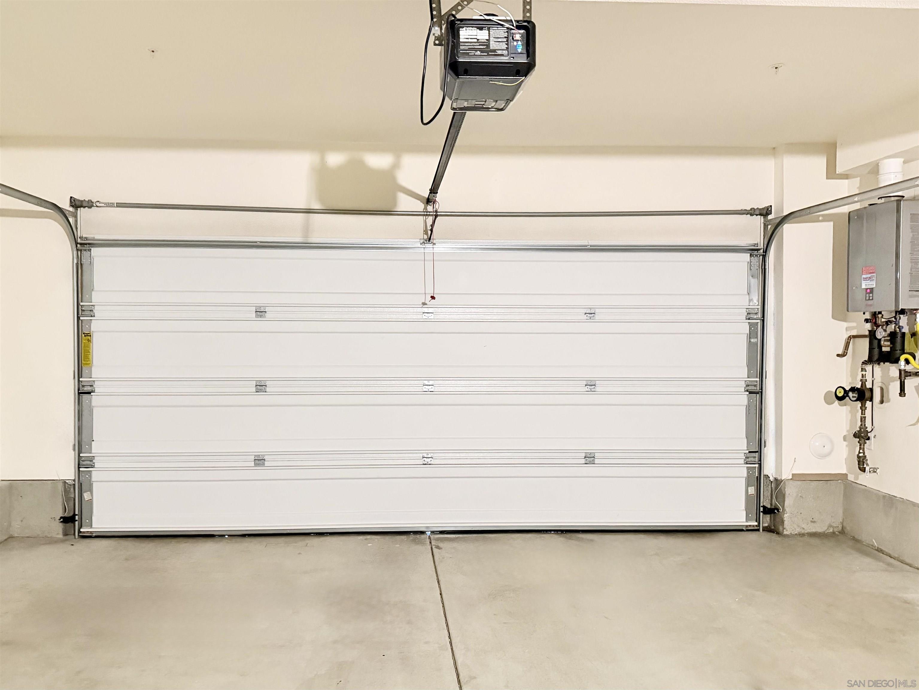 Detail Gallery Image 26 of 36 For 2451  Verano Way, Vista,  CA 92081 - 4 Beds | 3/1 Baths