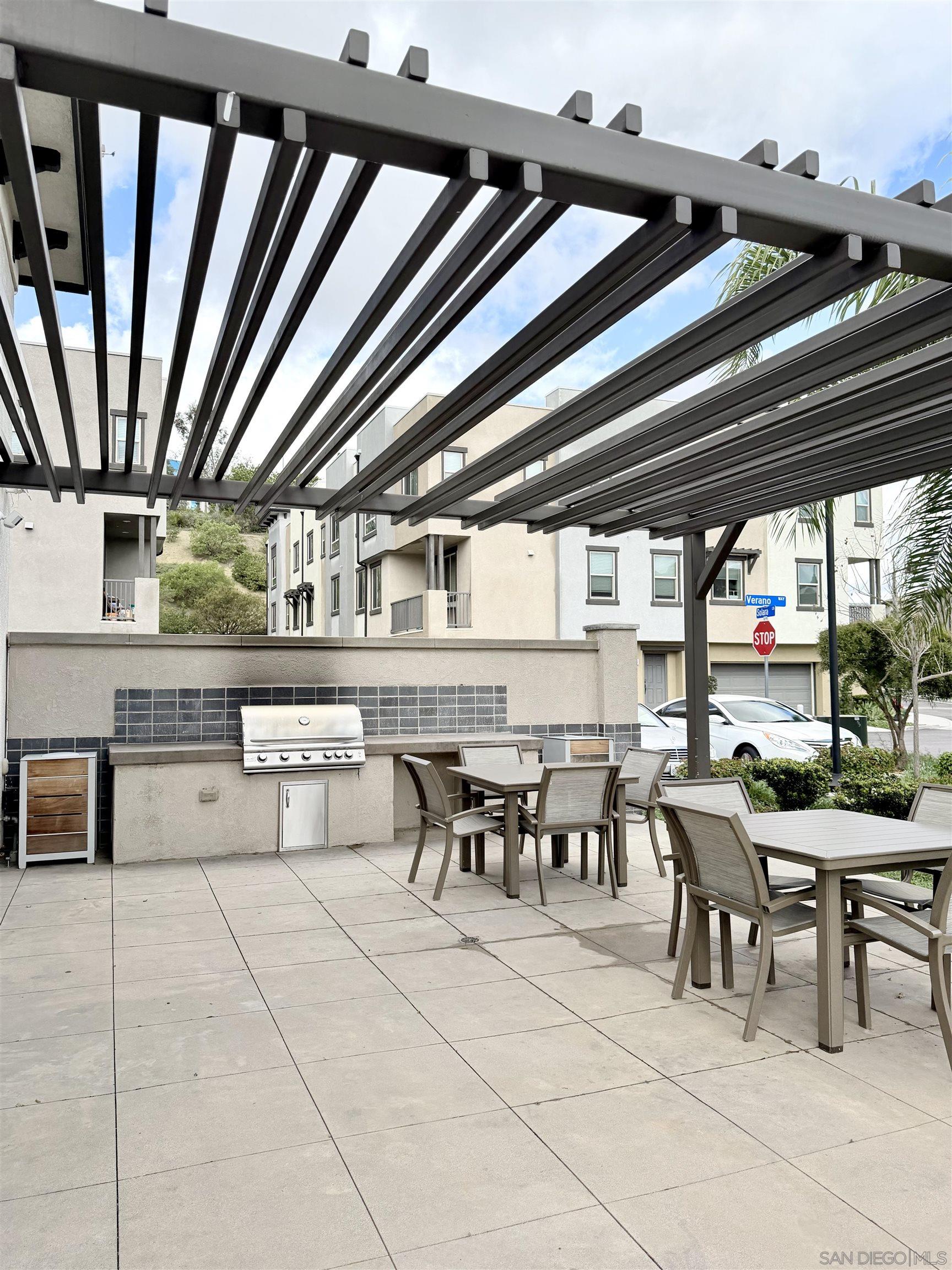 Detail Gallery Image 36 of 36 For 2451  Verano Way, Vista,  CA 92081 - 4 Beds | 3/1 Baths