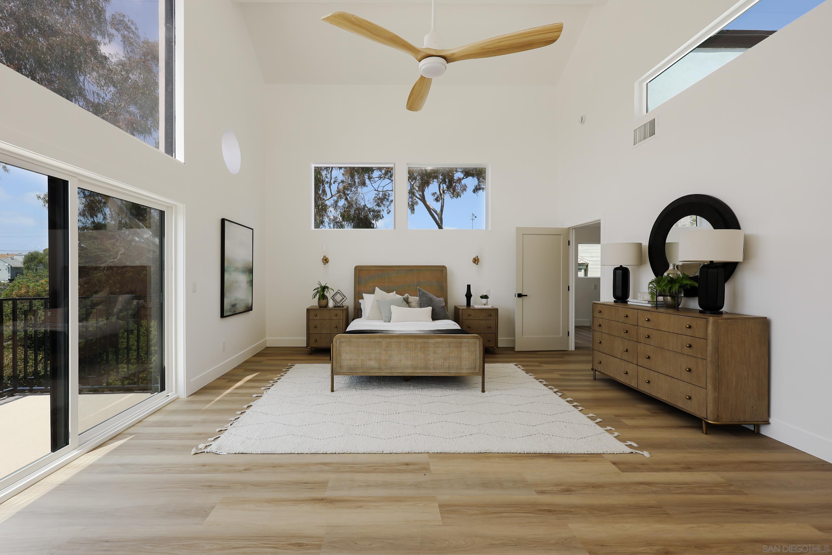 Detail Gallery Image 14 of 70 For 2861  Brant St., San Diego,  CA 92103 - 3 Beds | 3 Baths