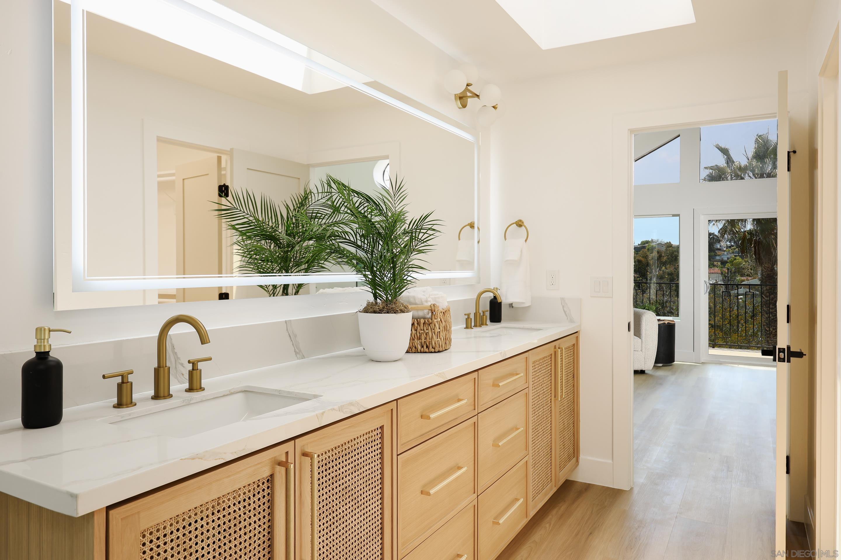 Detail Gallery Image 36 of 70 For 2861  Brant St., San Diego,  CA 92103 - 3 Beds | 3 Baths