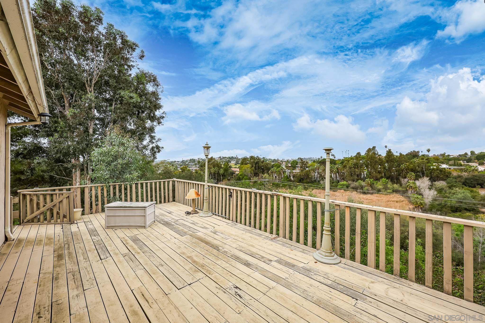 Detail Gallery Image 41 of 57 For 221  Colina Ter, Vista,  CA 92084 - 3 Beds | 2/1 Baths