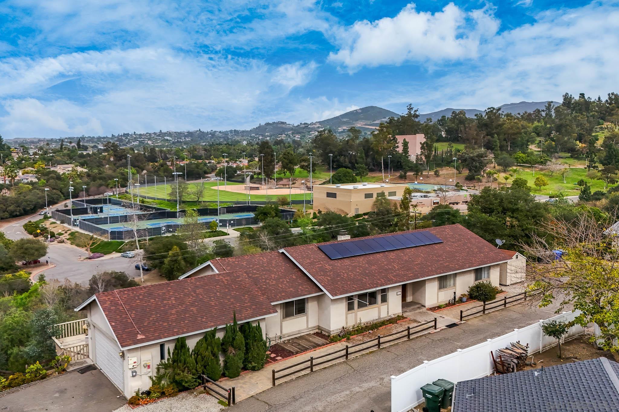 Detail Gallery Image 51 of 57 For 221  Colina Ter, Vista,  CA 92084 - 3 Beds | 2/1 Baths