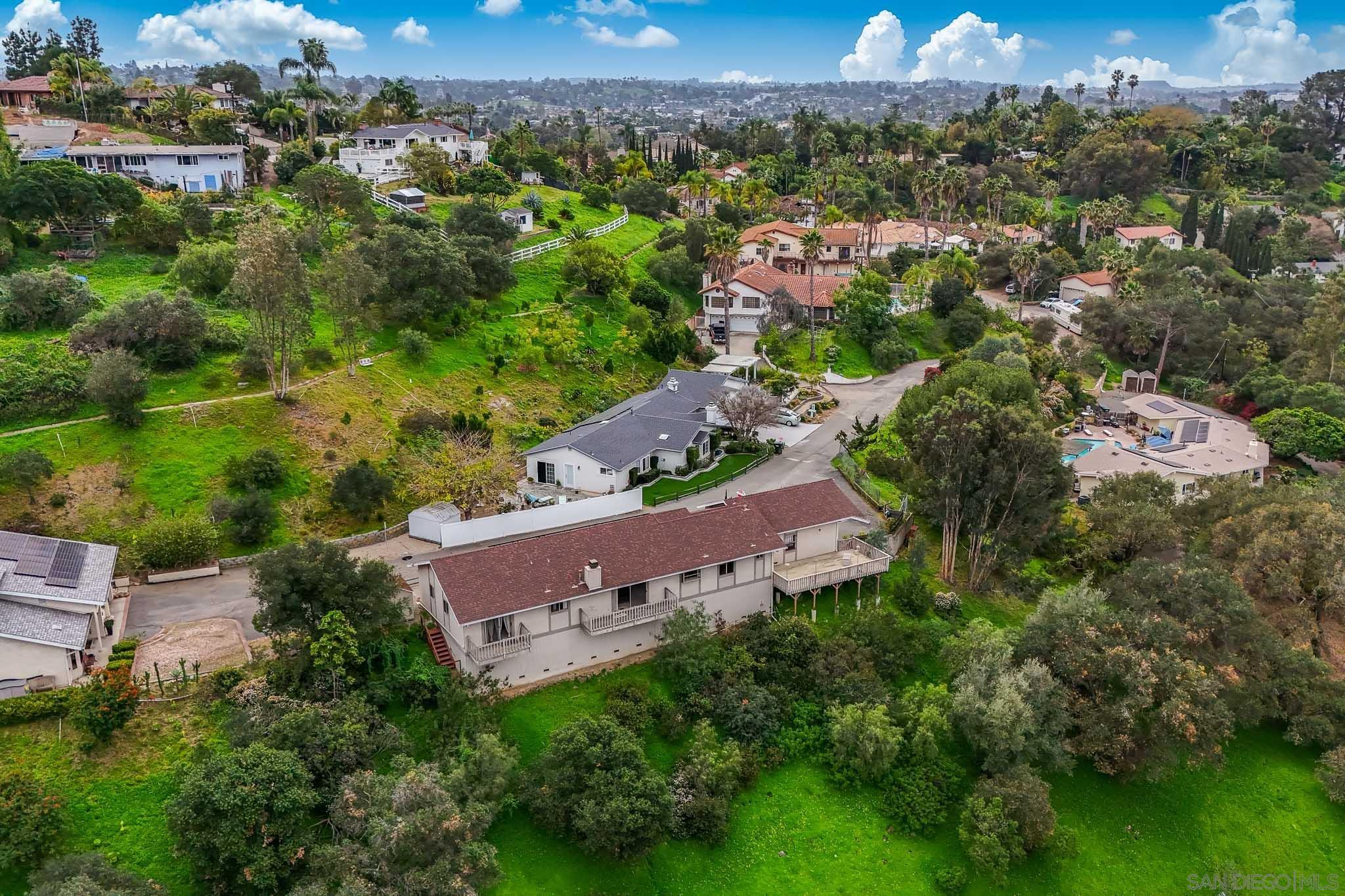 Detail Gallery Image 54 of 57 For 221  Colina Ter, Vista,  CA 92084 - 3 Beds | 2/1 Baths