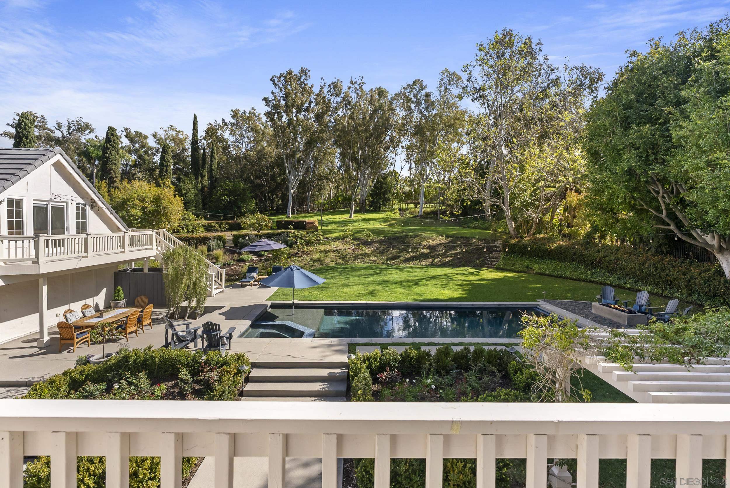 Detail Gallery Image 28 of 57 For 17307  Calle Mayor, Rancho Santa Fe,  CA 92067 - 6 Beds | 5/1 Baths