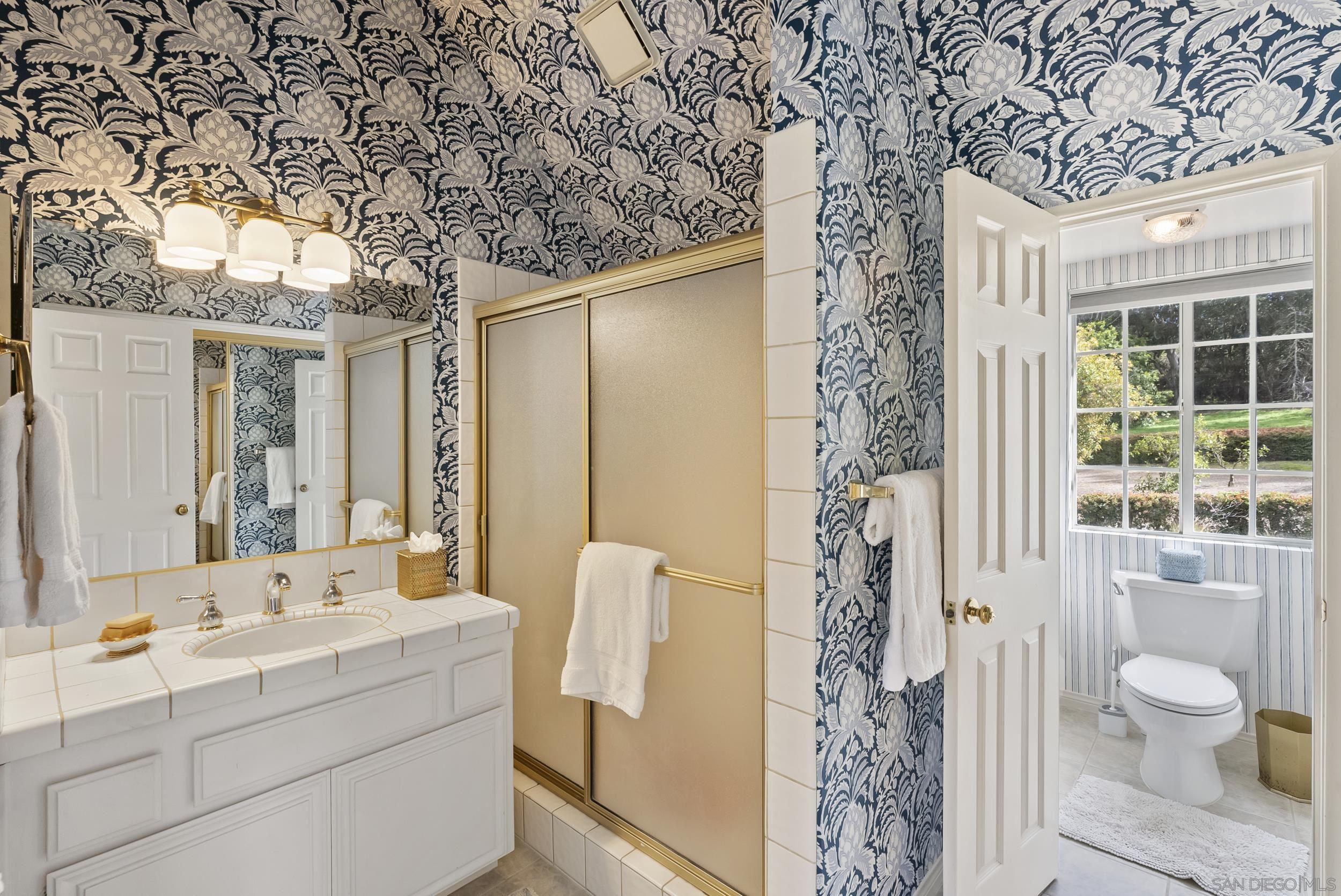 Detail Gallery Image 32 of 57 For 17307  Calle Mayor, Rancho Santa Fe,  CA 92067 - 6 Beds | 5/1 Baths