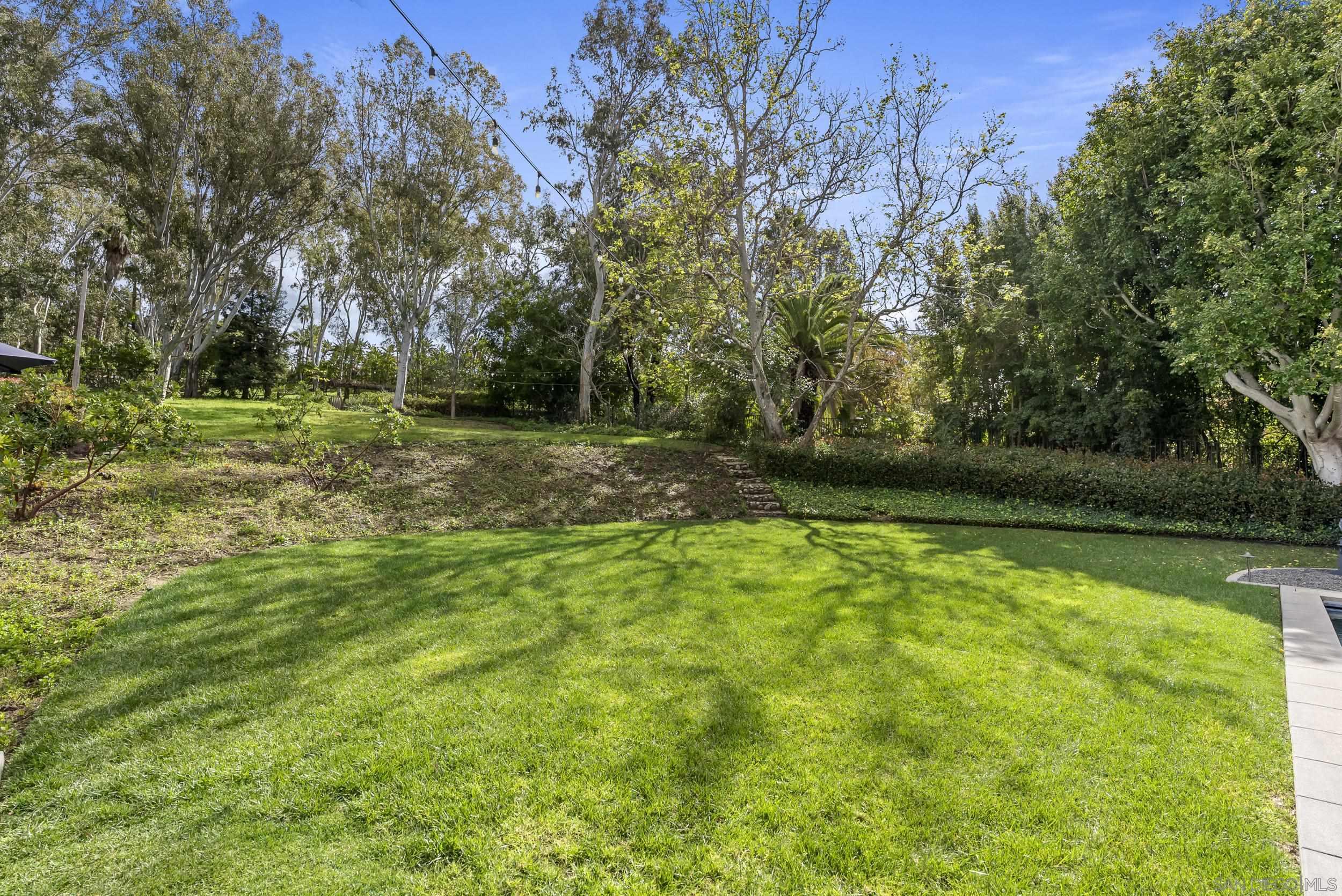 Detail Gallery Image 35 of 57 For 17307  Calle Mayor, Rancho Santa Fe,  CA 92067 - 6 Beds | 5/1 Baths