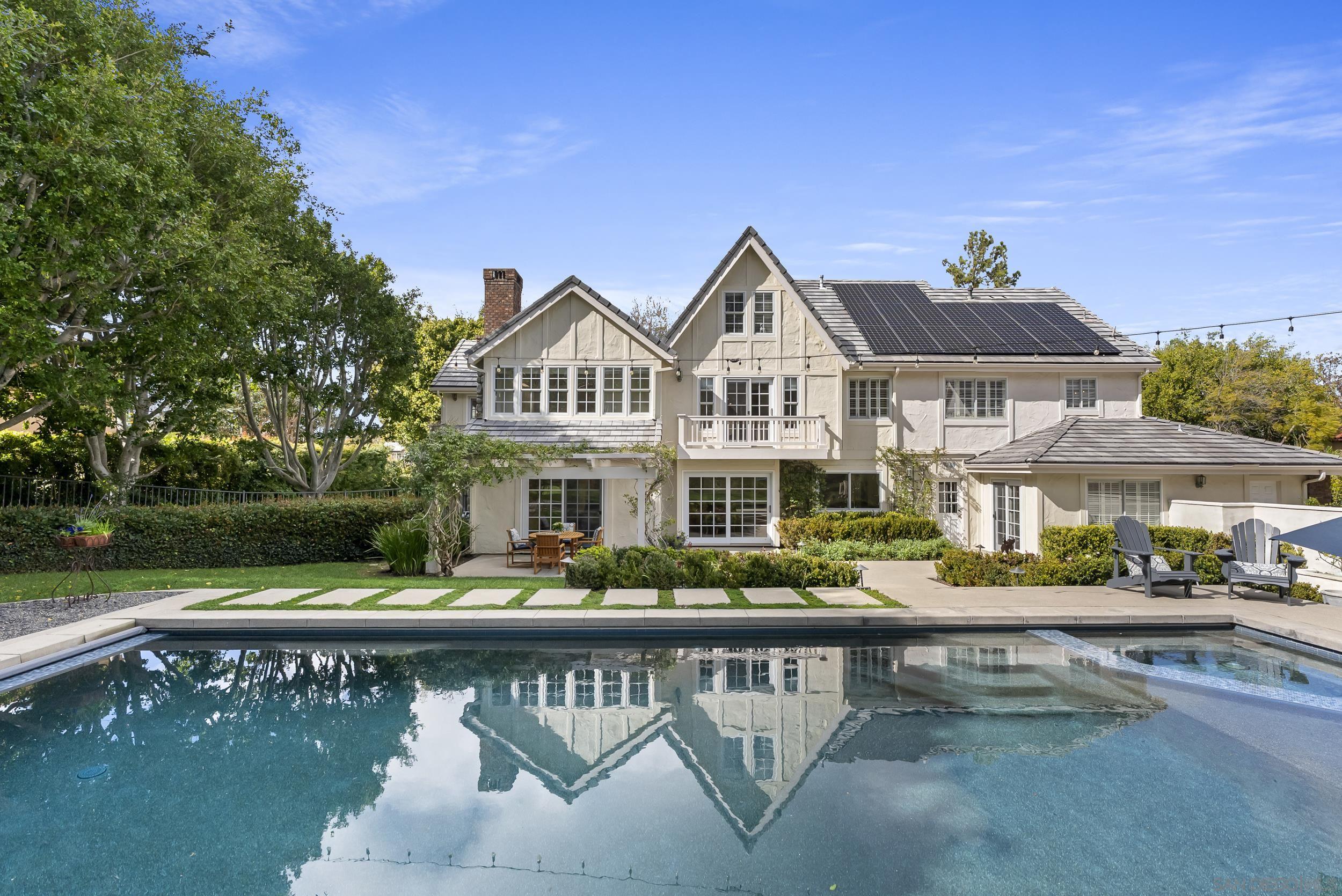 Detail Gallery Image 9 of 57 For 17307  Calle Mayor, Rancho Santa Fe,  CA 92067 - 6 Beds | 5/1 Baths