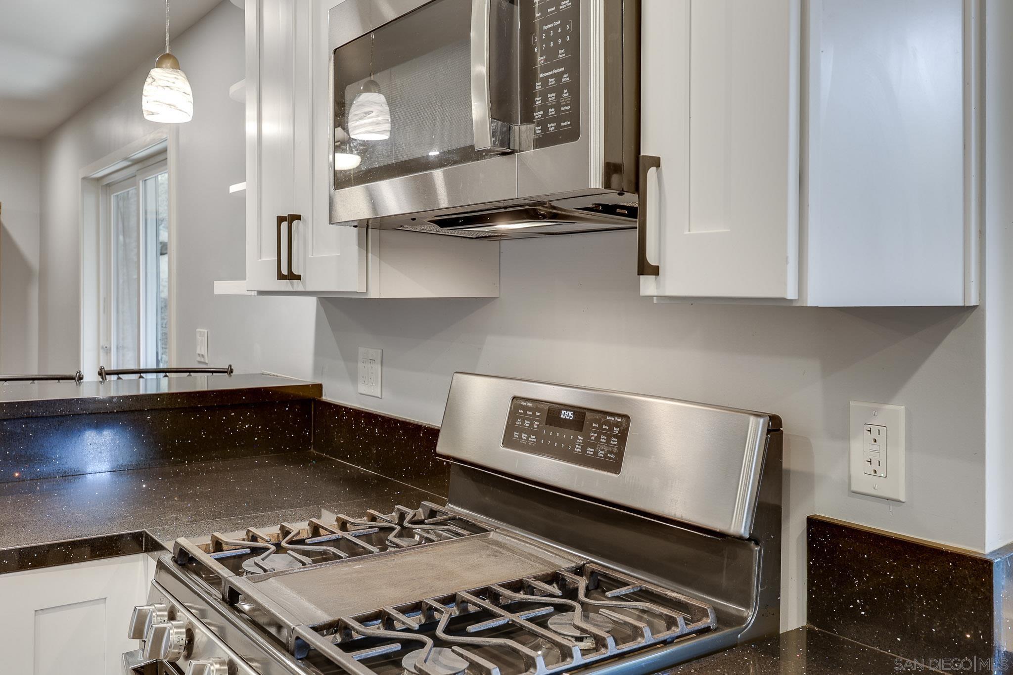 Detail Gallery Image 19 of 49 For 7923  Cinthia St, La Mesa,  CA 91941 - 5 Beds | 3 Baths