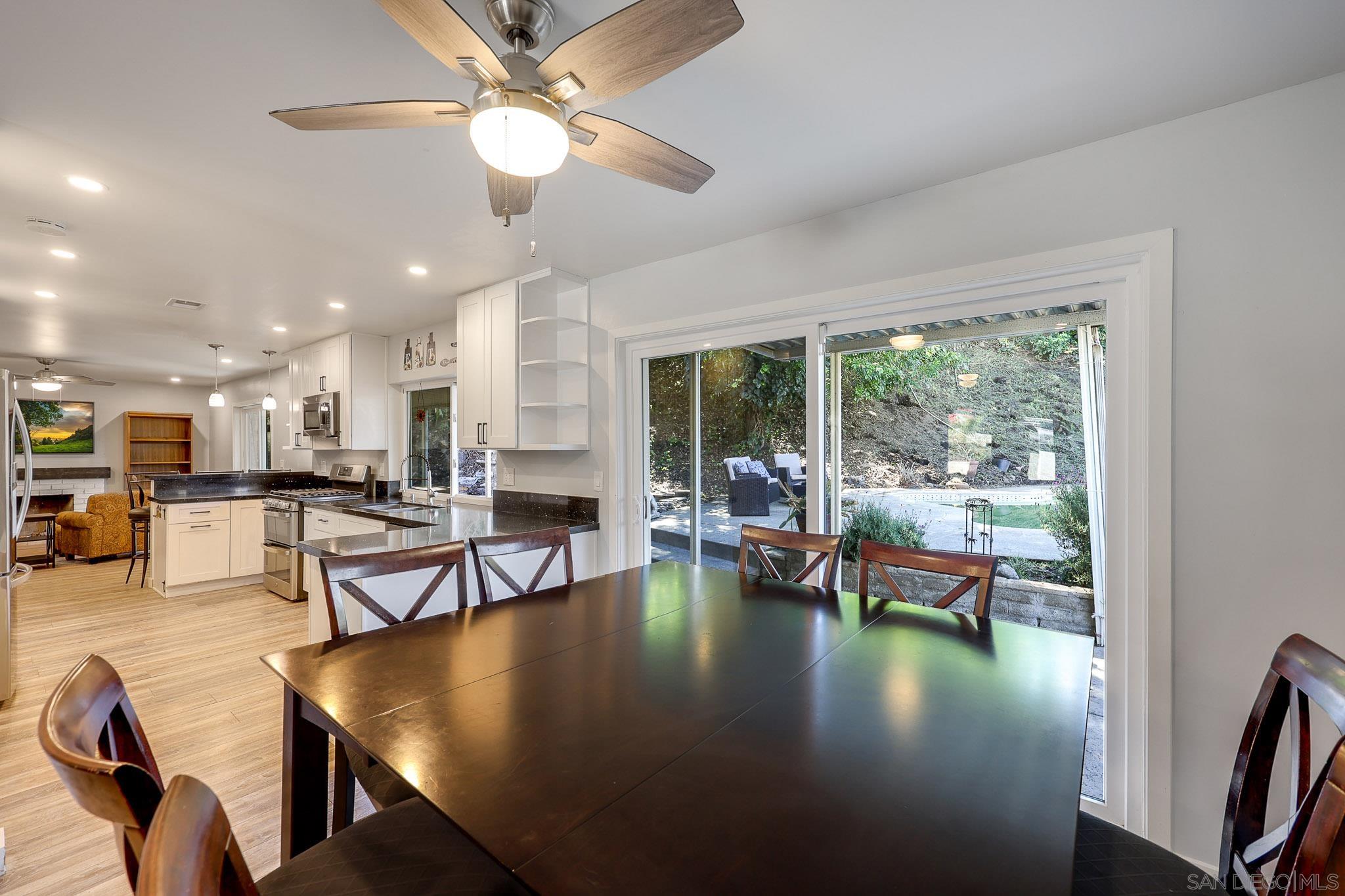 Detail Gallery Image 6 of 49 For 7923  Cinthia St, La Mesa,  CA 91941 - 5 Beds | 3 Baths