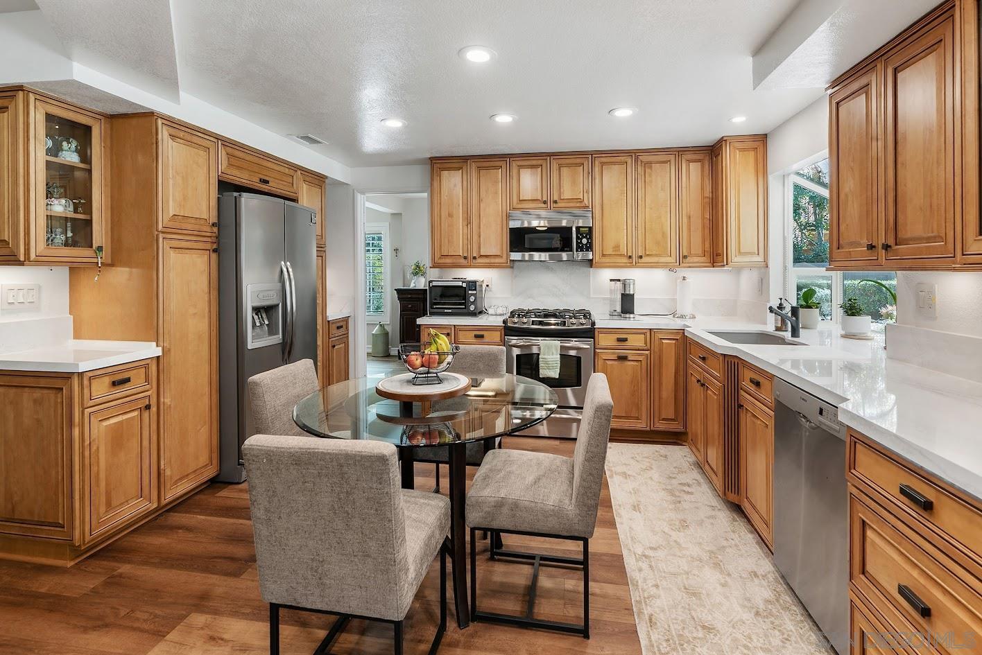 Detail Gallery Image 5 of 67 For 14922  Derringer Rd., Poway,  CA 92064 - 5 Beds | 2/1 Baths