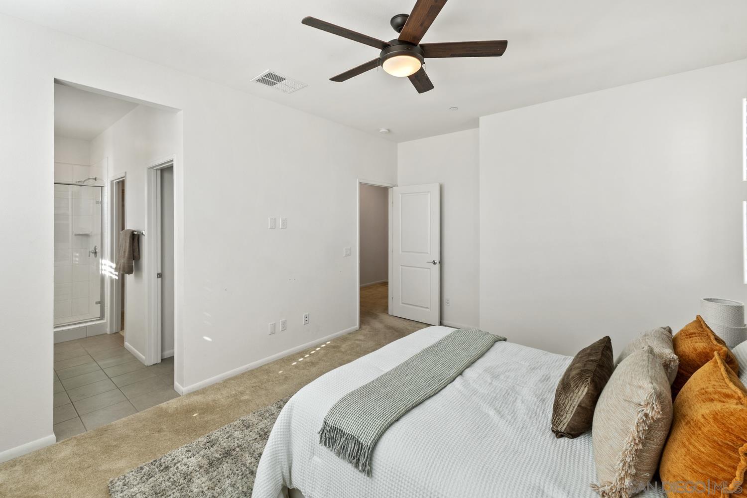 Detail Gallery Image 29 of 70 For 2328  Columba Gln, Escondido,  CA 92025 - 2 Beds | 2/1 Baths