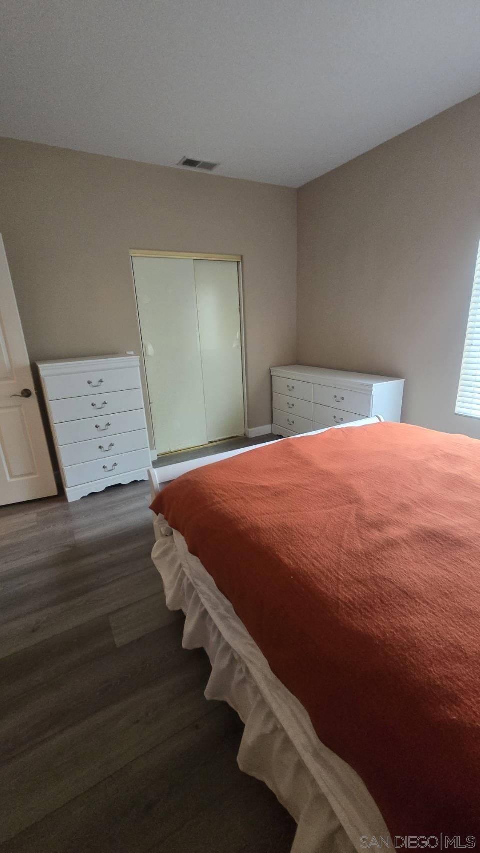 Detail Gallery Image 24 of 35 For Mykonos Ln, San Diego,  CA 92130 - 2 Beds | 2/1 Baths