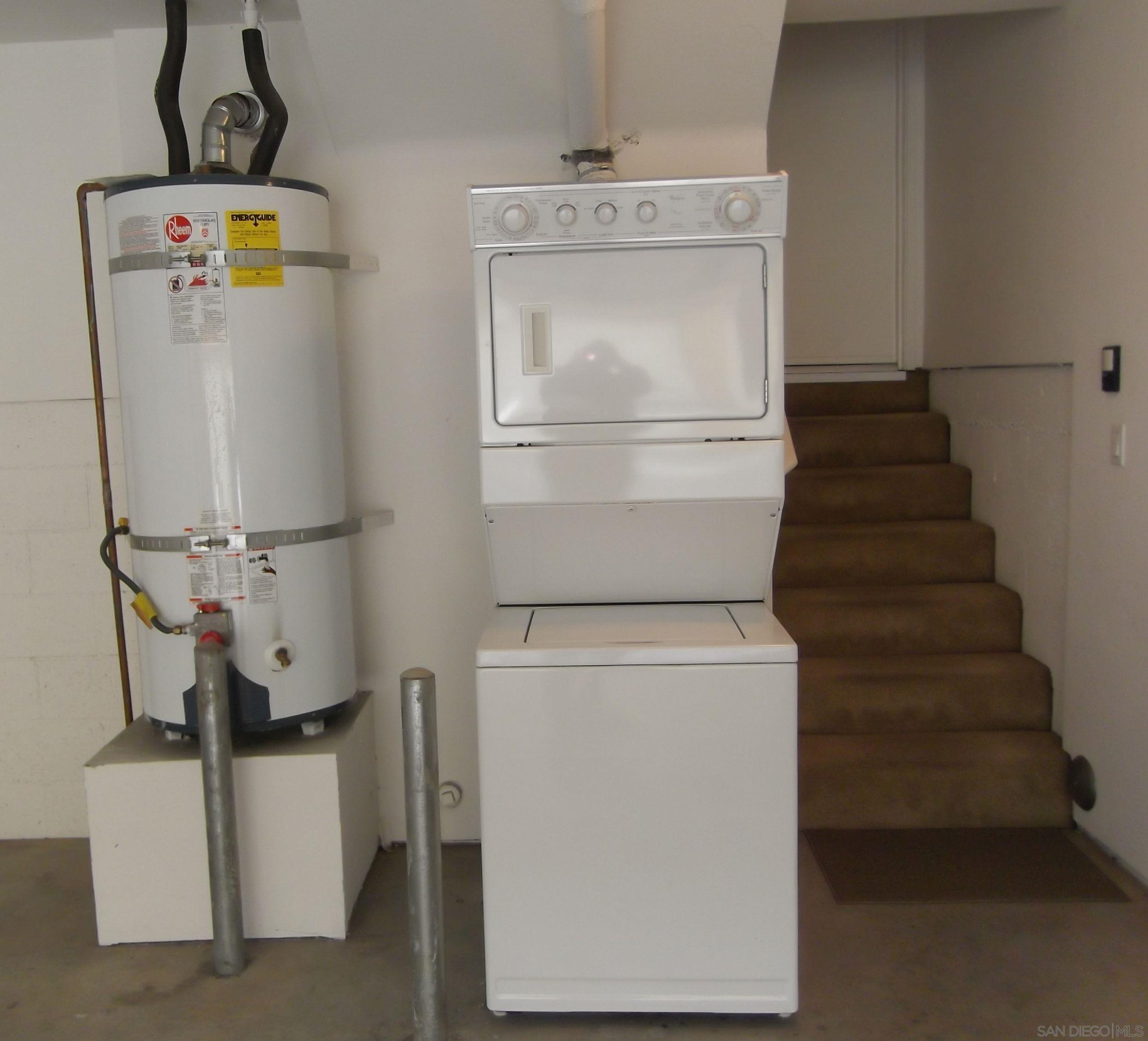 Detail Gallery Image 6 of 35 For Mykonos Ln, San Diego,  CA 92130 - 2 Beds | 2/1 Baths