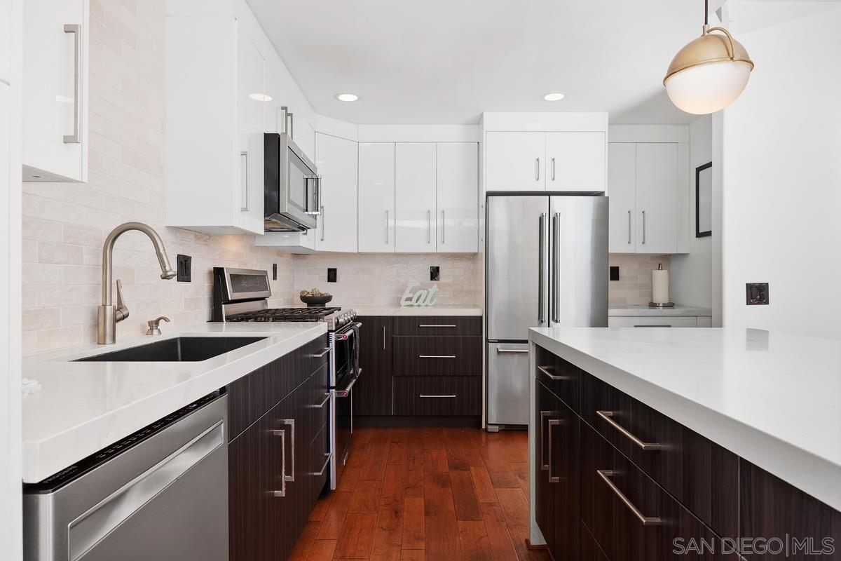 Detail Gallery Image 13 of 34 For 1607  via Otano, Oceanside,  CA 92056 - 4 Beds | 2/1 Baths