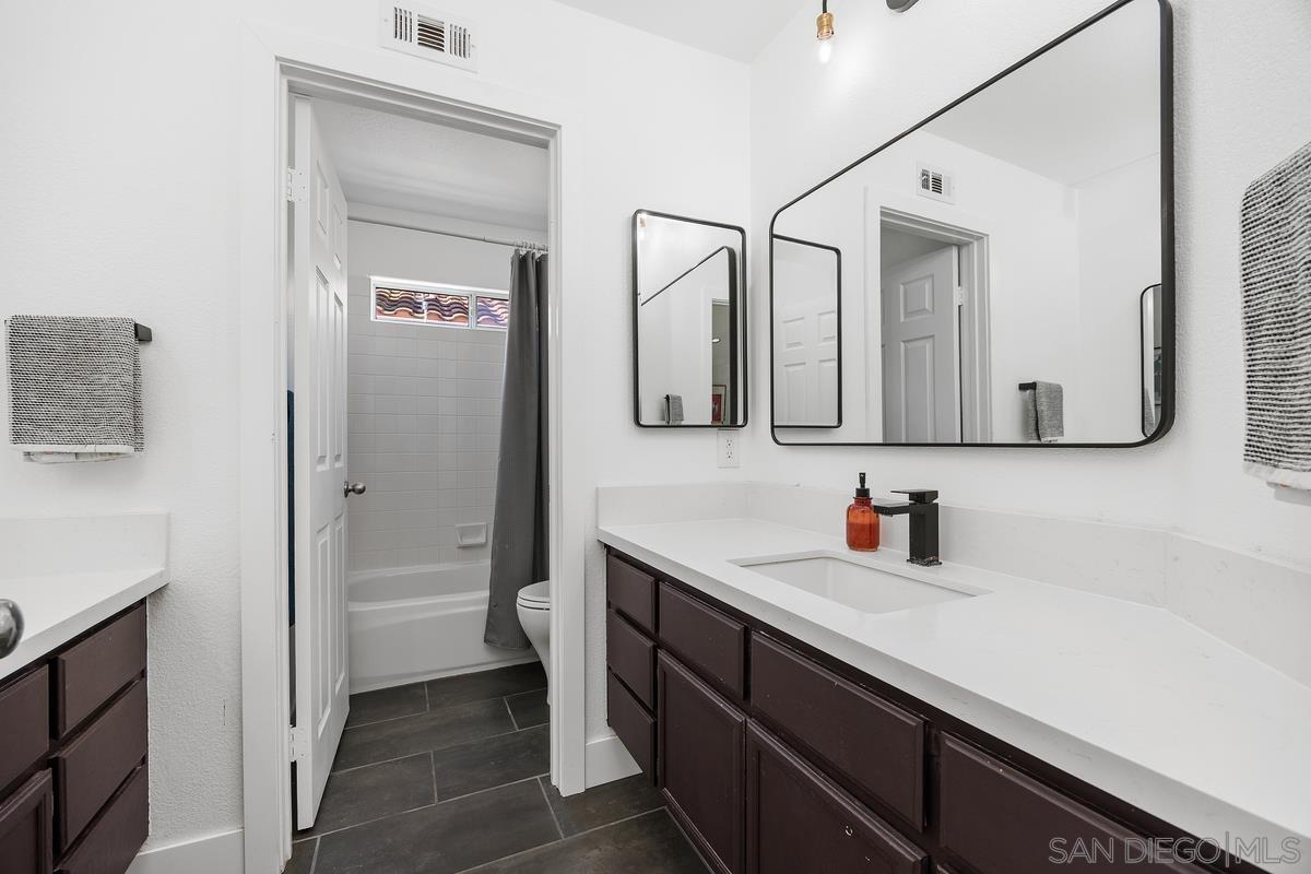 Detail Gallery Image 26 of 34 For 1607  via Otano, Oceanside,  CA 92056 - 4 Beds | 2/1 Baths