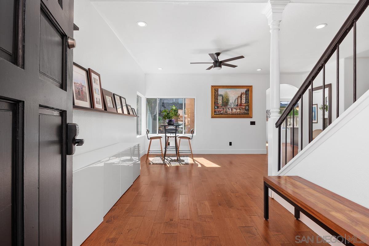 Detail Gallery Image 4 of 34 For 1607  via Otano, Oceanside,  CA 92056 - 4 Beds | 2/1 Baths