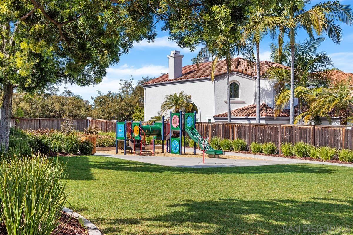 Detail Gallery Image 33 of 34 For 1607  via Otano, Oceanside,  CA 92056 - 4 Beds | 2/1 Baths