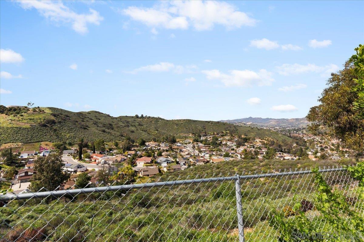 Detail Gallery Image 23 of 47 For 12448  Ridgeton Dr, Lakeside,  CA 92040 - 3 Beds | 2 Baths