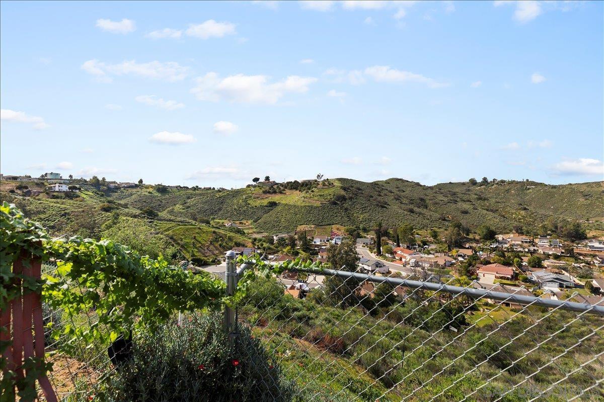 Detail Gallery Image 23 of 47 For 12448  Ridgeton Dr, Lakeside,  CA 92040 - 3 Beds | 2 Baths