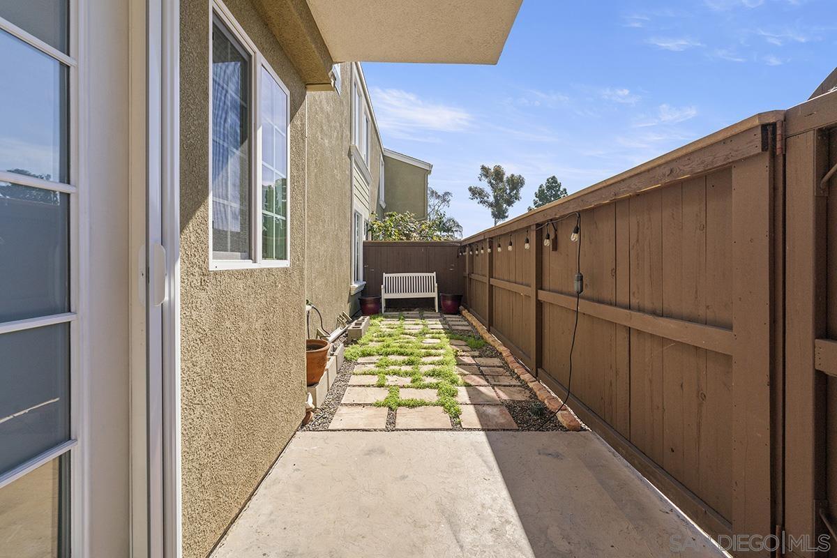 Detail Gallery Image 22 of 35 For 5252  Balboa Arms  #120,  San Diego,  CA 92117 - 2 Beds | 2 Baths