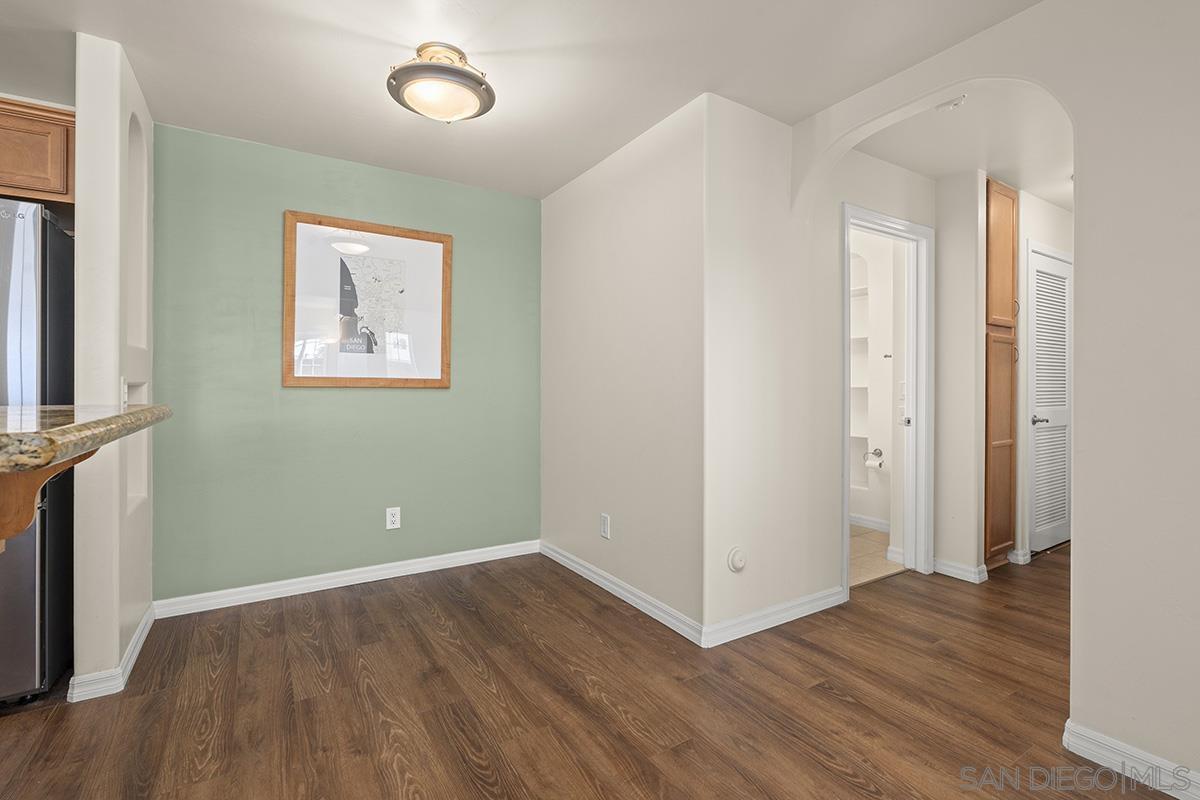 Detail Gallery Image 7 of 35 For 5252  Balboa Arms  #120,  San Diego,  CA 92117 - 2 Beds | 2 Baths