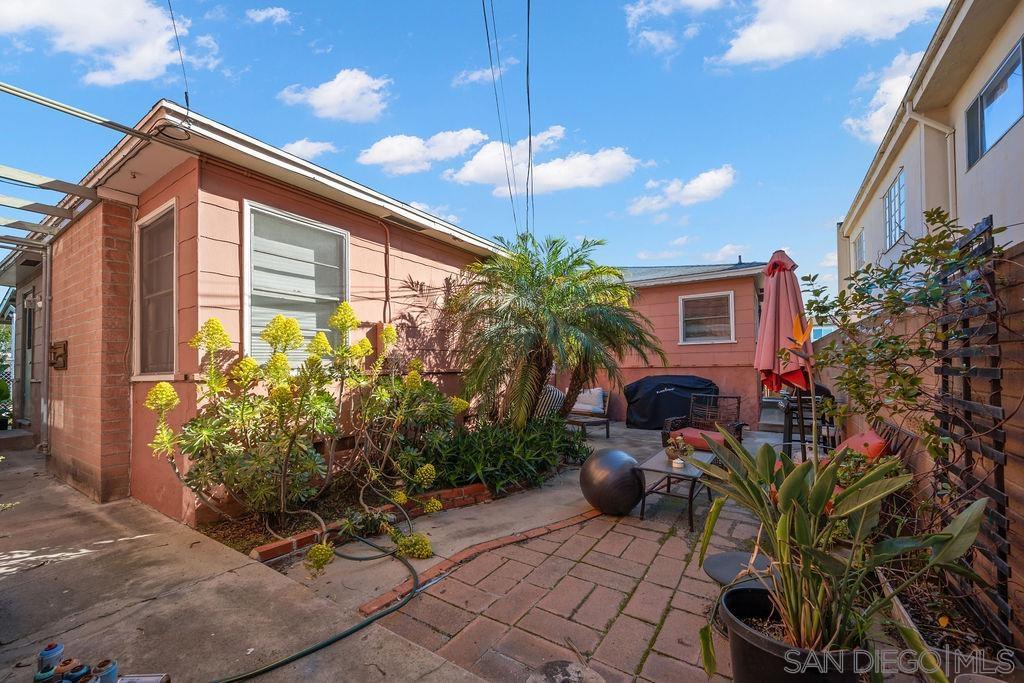 Detail Gallery Image 6 of 13 For 4666-70  Oregon St, San Diego,  CA 92116 - – Beds | – Baths