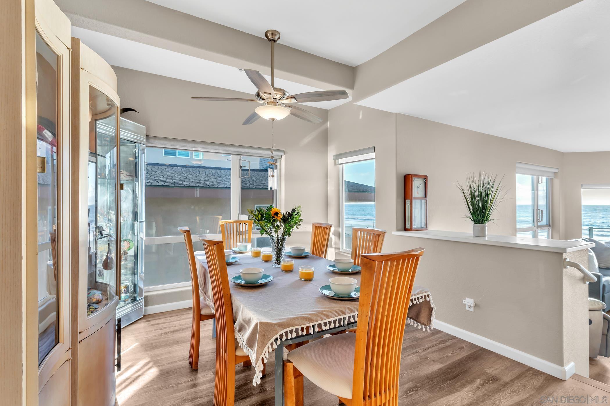 Detail Gallery Image 13 of 49 For 1362  Seacoast Dr  #F,  Imperial Beach,  CA 91932 - 3 Beds | 2/1 Baths