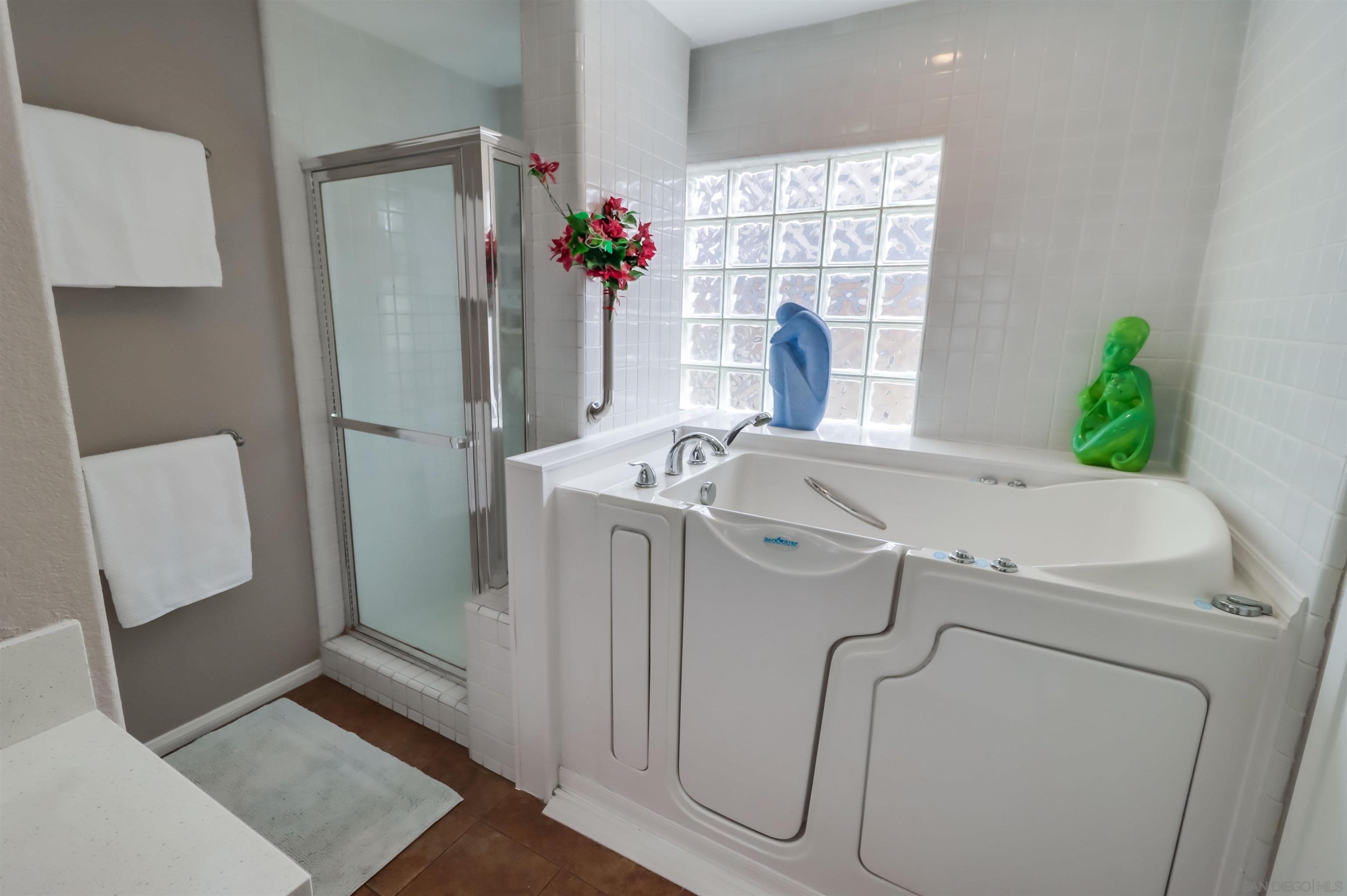 Detail Gallery Image 18 of 49 For 1362  Seacoast Dr  #F,  Imperial Beach,  CA 91932 - 3 Beds | 2/1 Baths