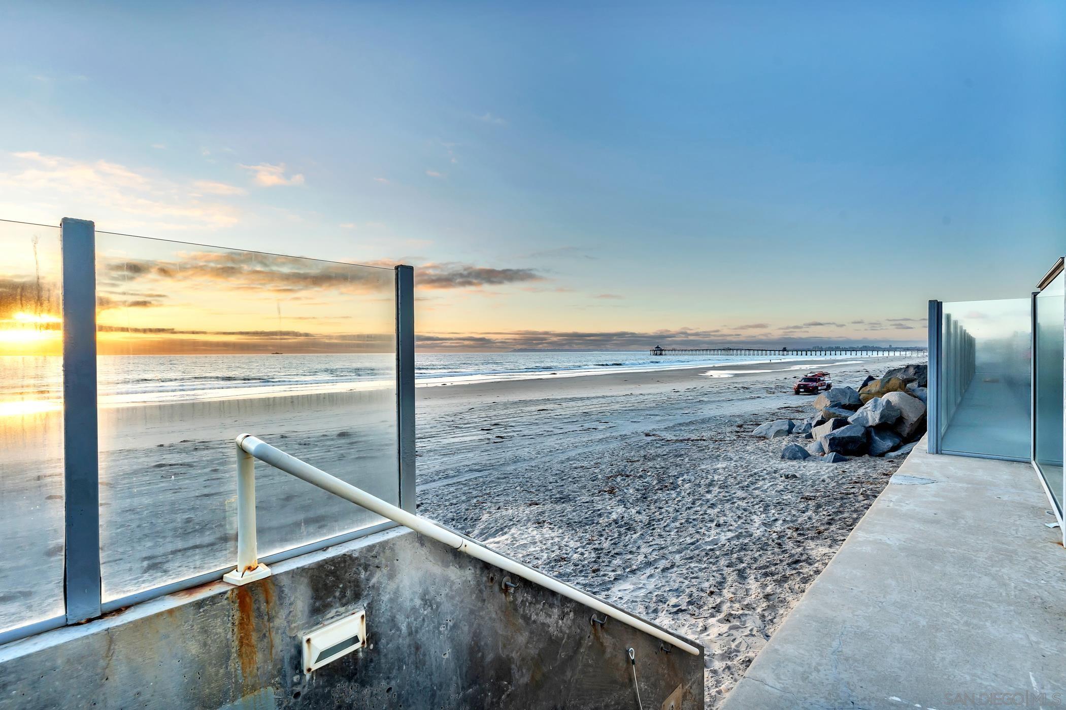 Detail Gallery Image 33 of 49 For 1362  Seacoast Dr  #F,  Imperial Beach,  CA 91932 - 3 Beds | 2/1 Baths