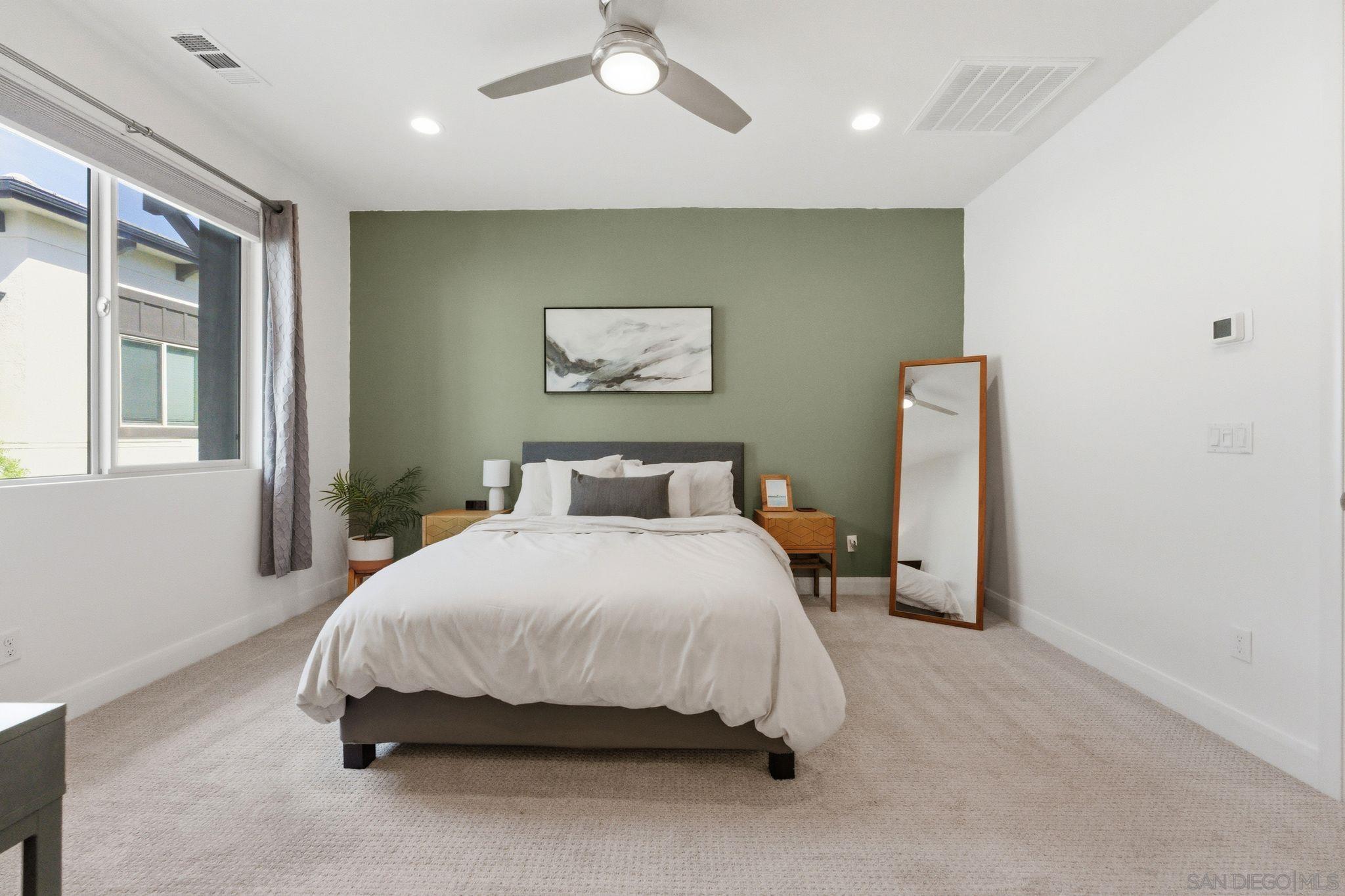 Detail Gallery Image 20 of 45 For 2464  Solara Lane, Vista,  CA 92081 - 3 Beds | 2/1 Baths